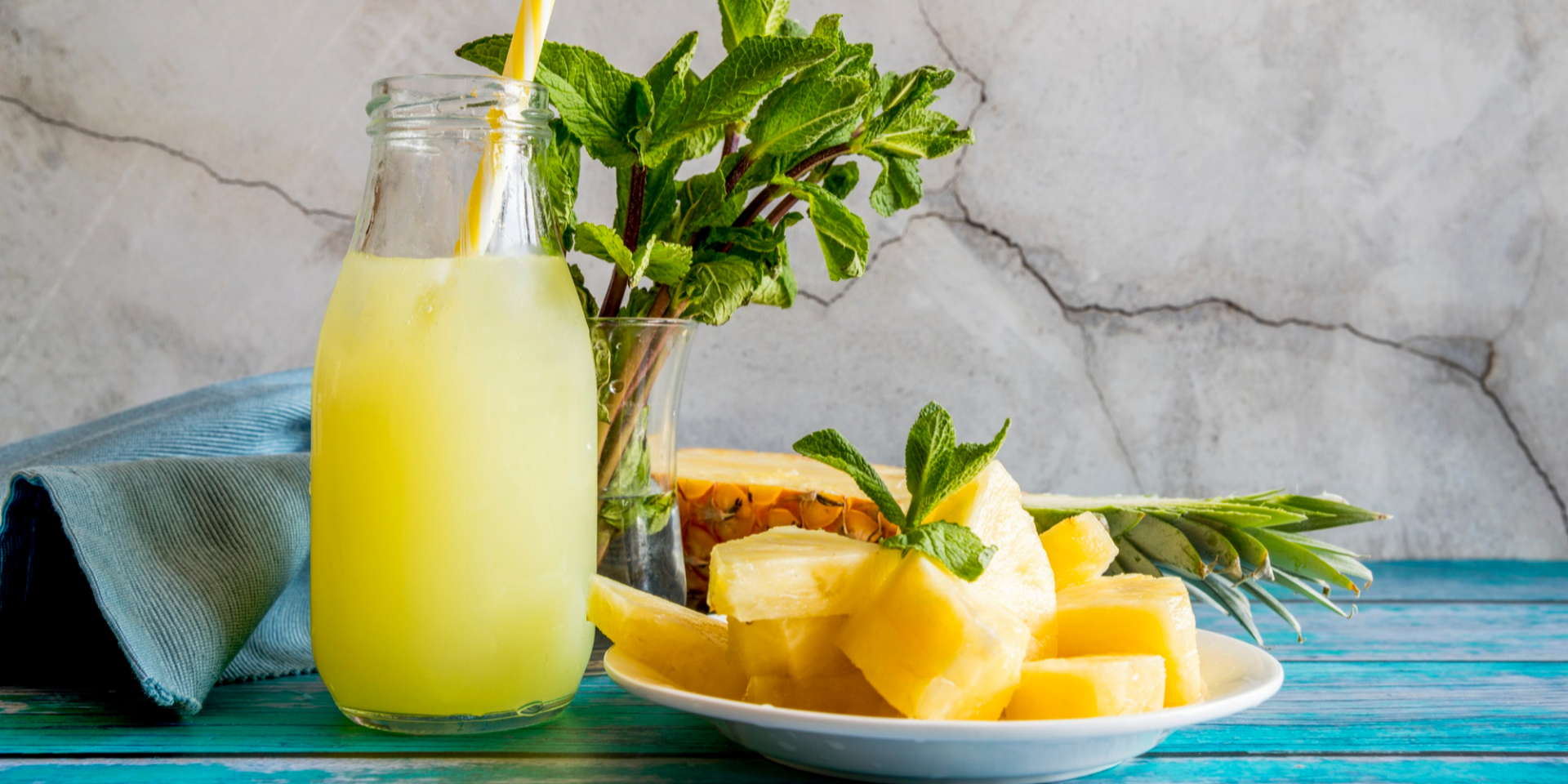 Из трех простых ингредиентов. Этот напиток может помочь «разогнать» метаболизм — вот как его приготовить