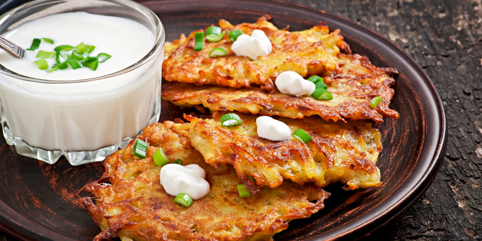 Уберите яйца. Что добавить в драники чтобы они были более хрустящими, но не твердыми