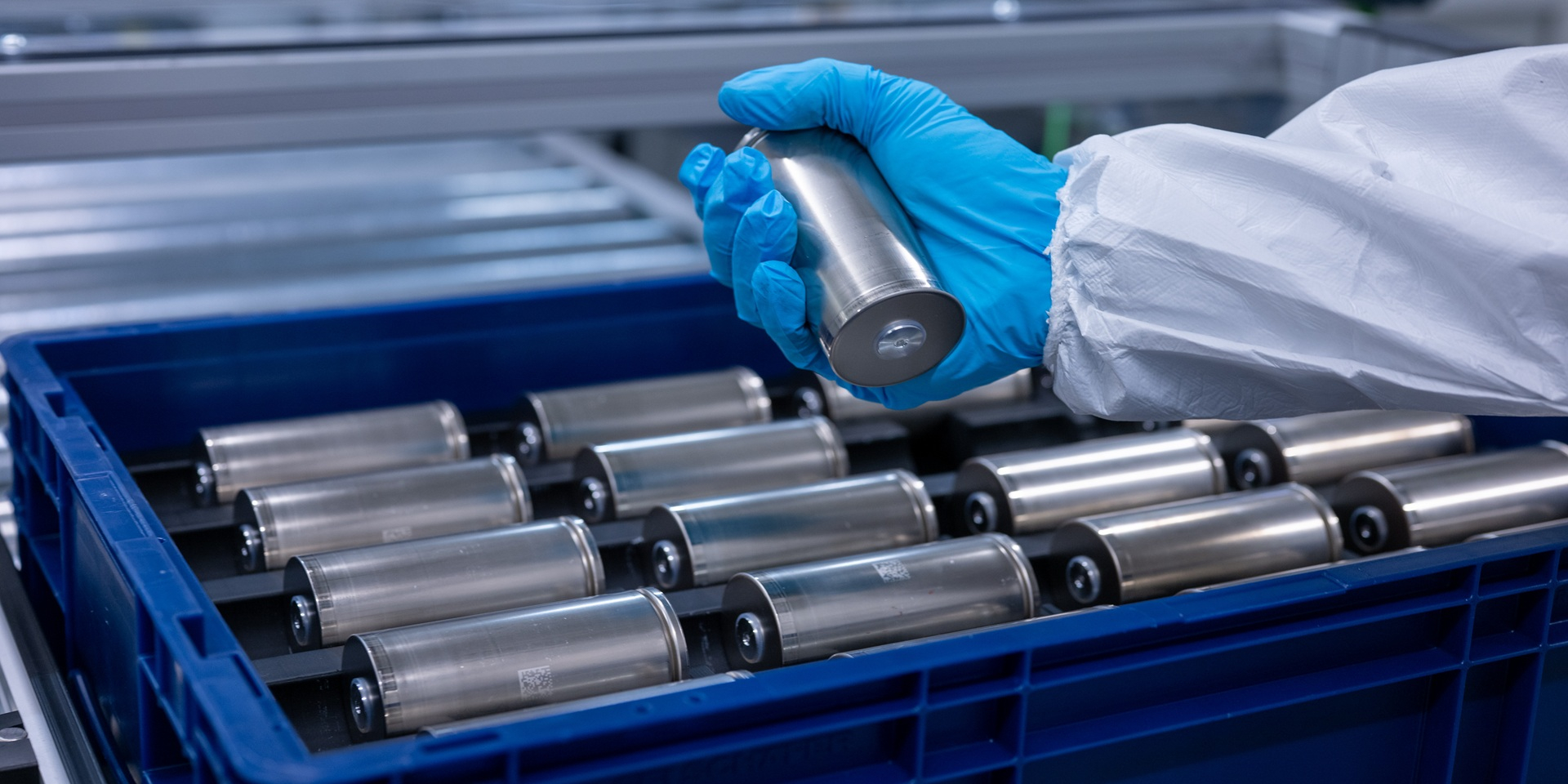 Более чем на 50%. BMW внедряет ИИ для производства батарей и сокращает отходы