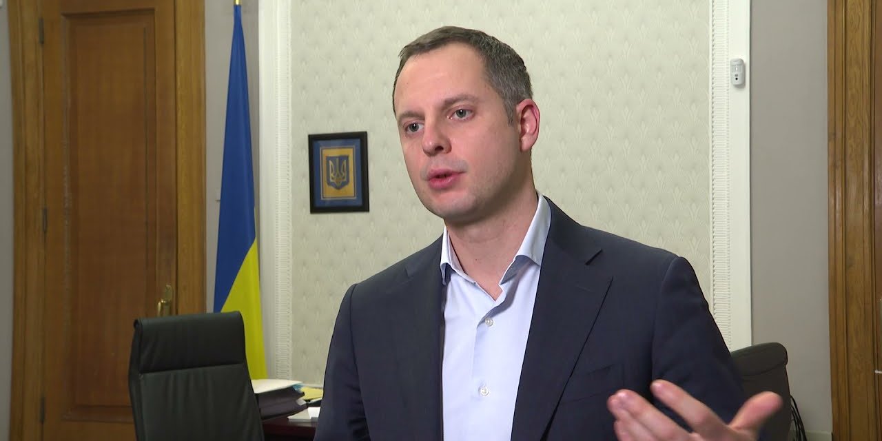 Суд заочно отправил экс-заместителя главы ОП Шурму под стражу