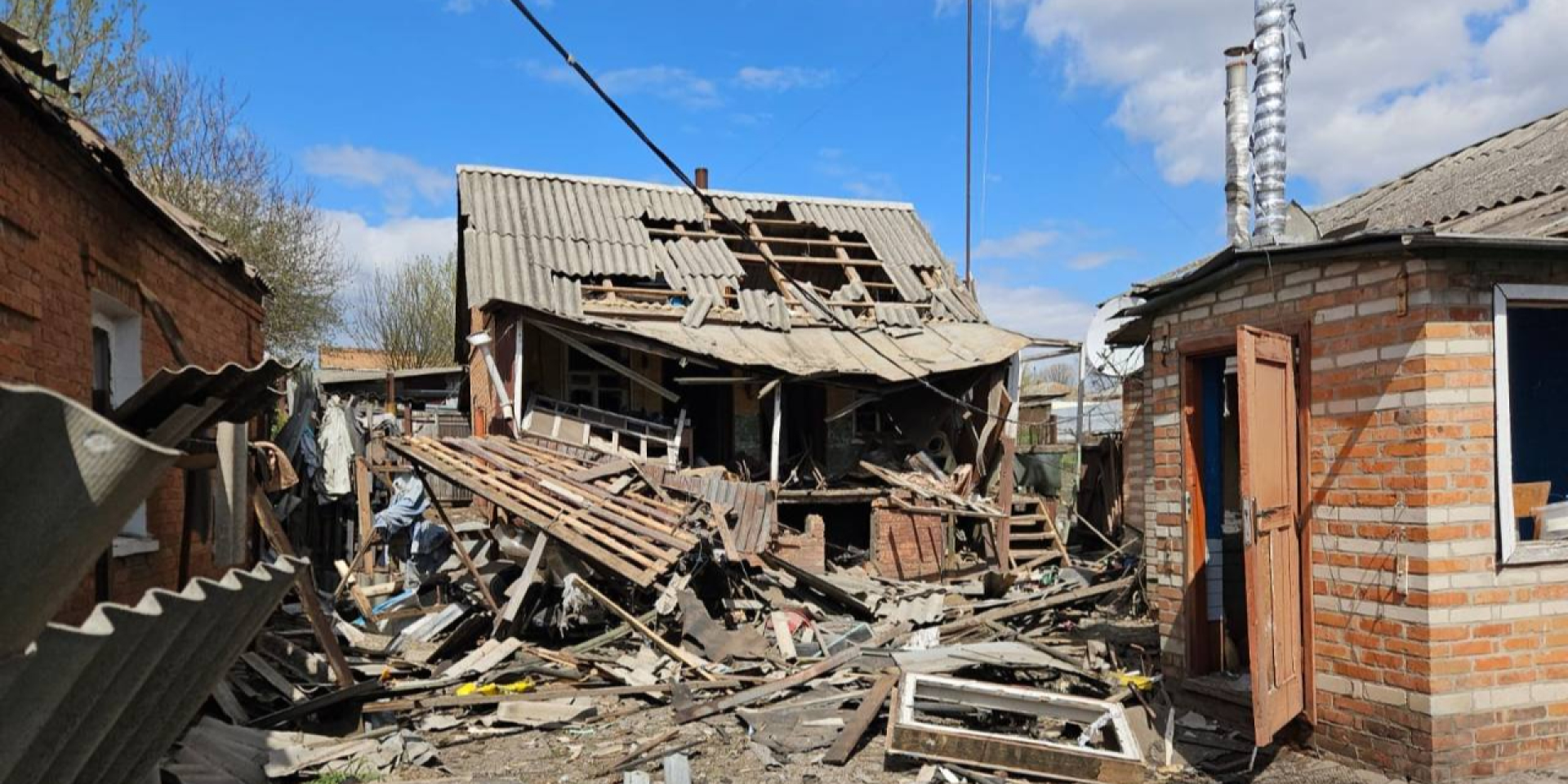 Россияне дважды за день атаковали Богодухов: известно о пяти пострадавших