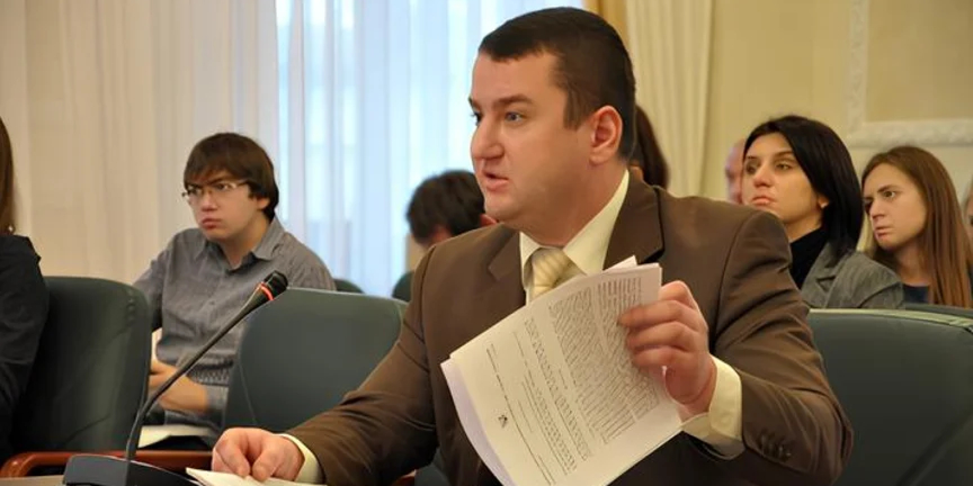ВККС три роки не змогла зв’язатися зі суддею через його пошту на російському домені (Фото: Спільнота Судді)