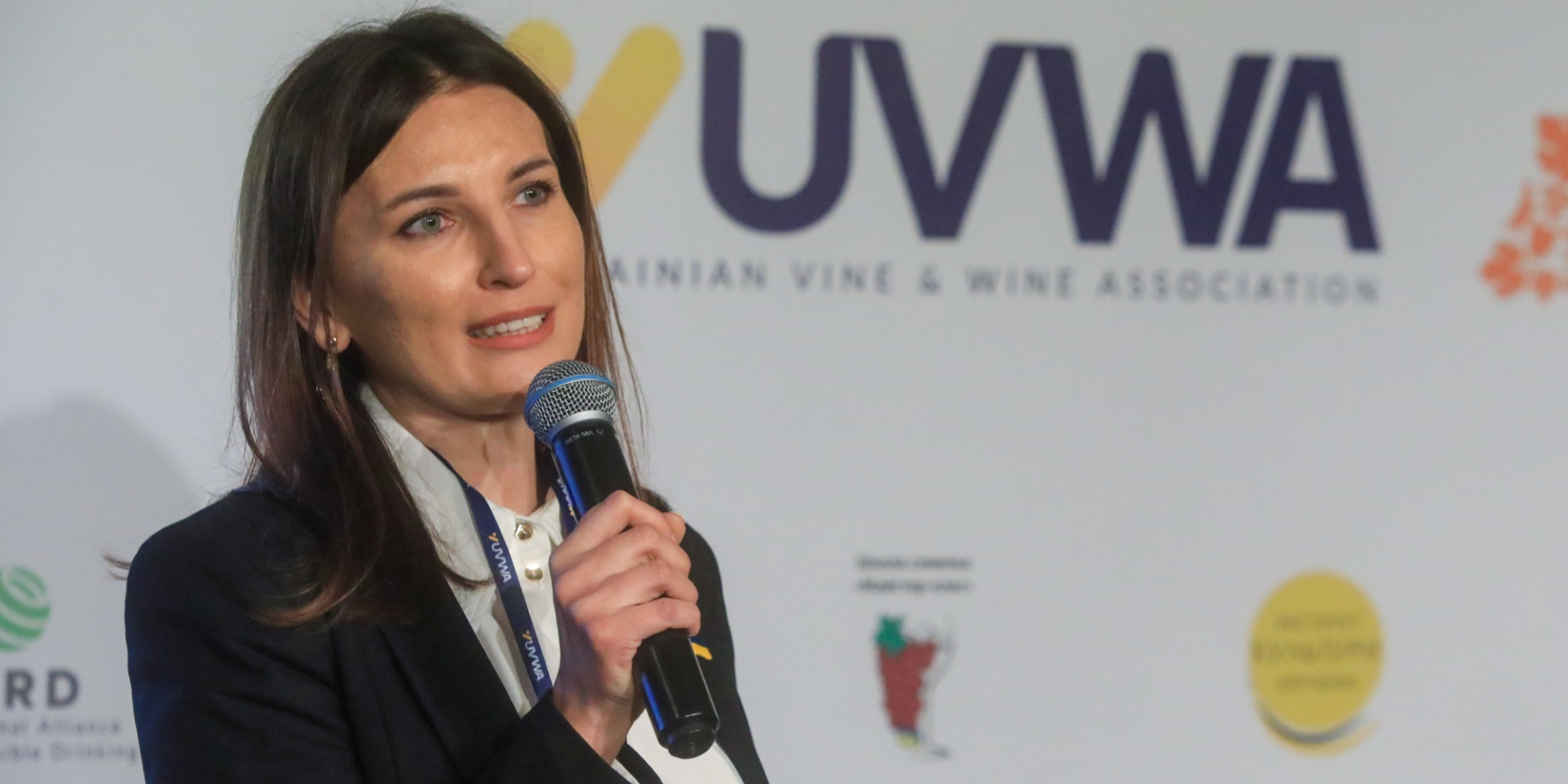 Украинская виноградарско-винодельческая ассоциация собрала сообщество для диалога бизнеса и государства — вызовы и будущее винодельческой отрасли