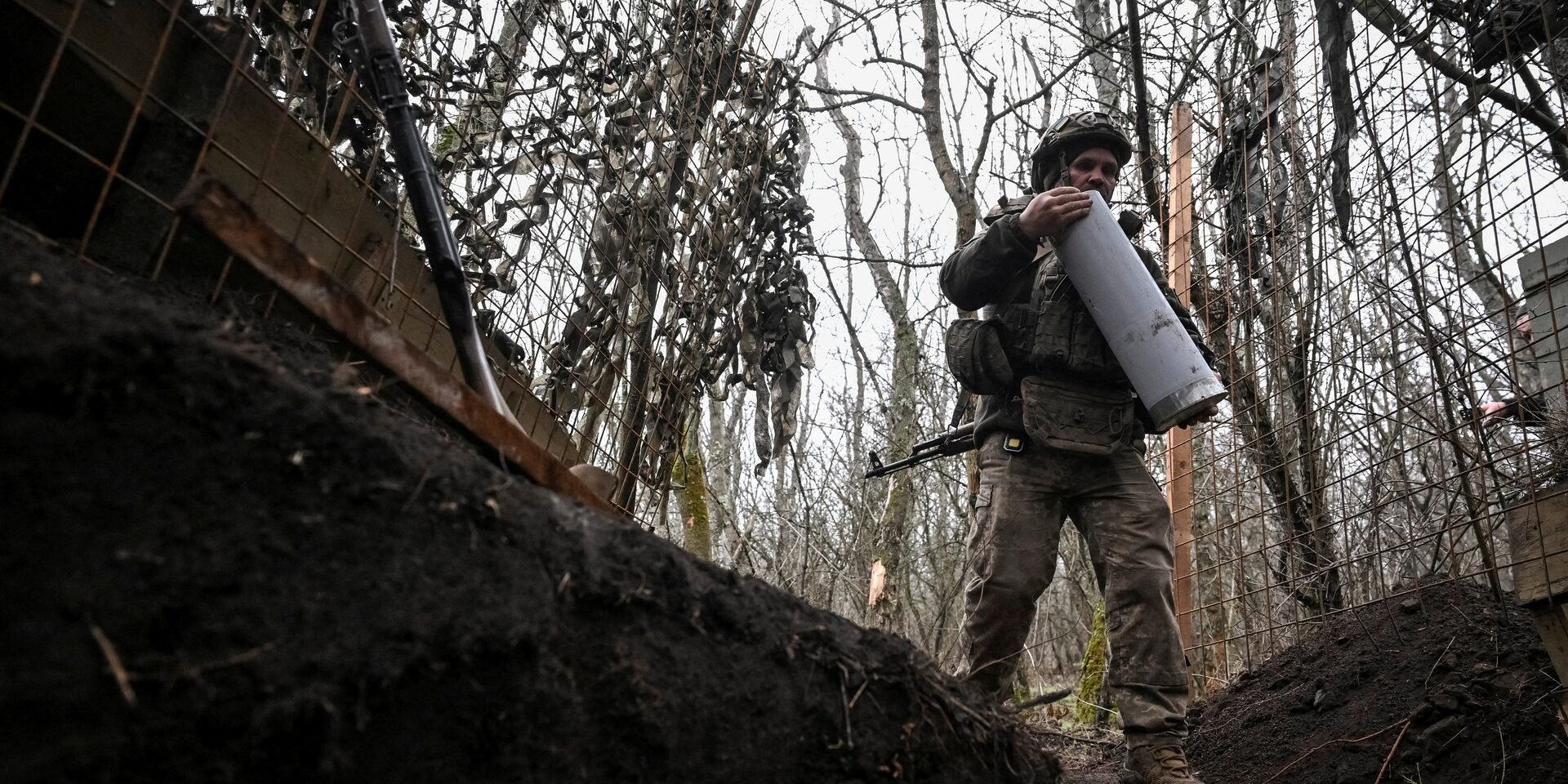 Russian occupying forces are advancing in the Hryshyne area, with fighting ongoing. (Photo: REUTERS/Stringer)