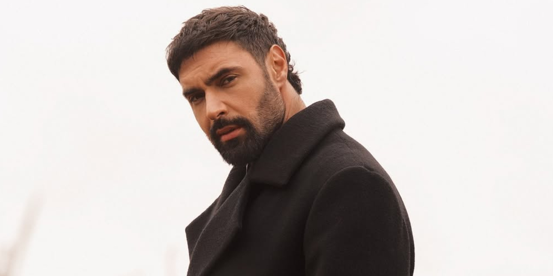 «Люблю сильно». Виталий Козловский показался со старшей сестрой и рассказал о ней