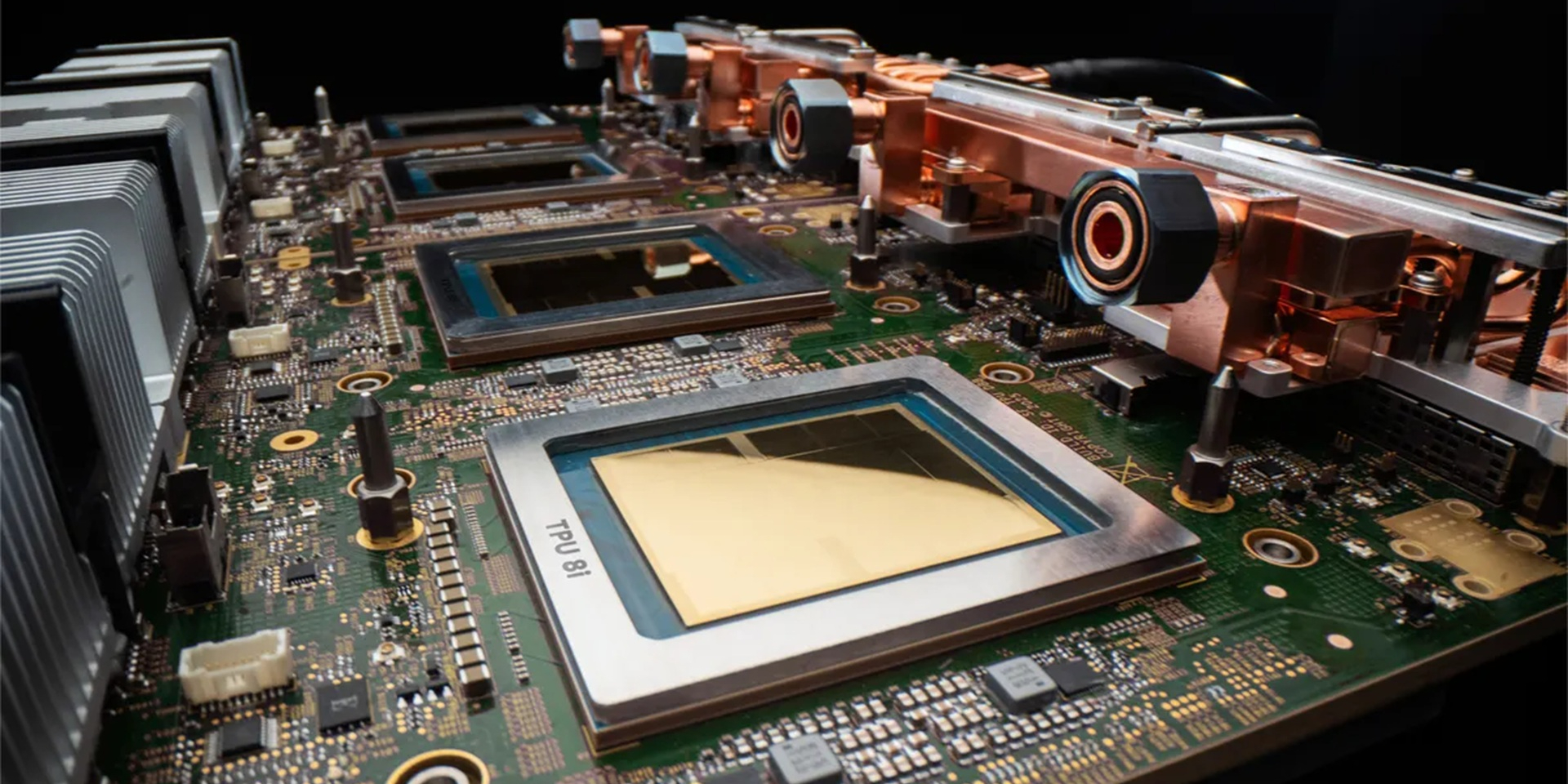 В три раза мощнее предшественников. Google представила специализированные процессоры TPU 8t и TPU 8i