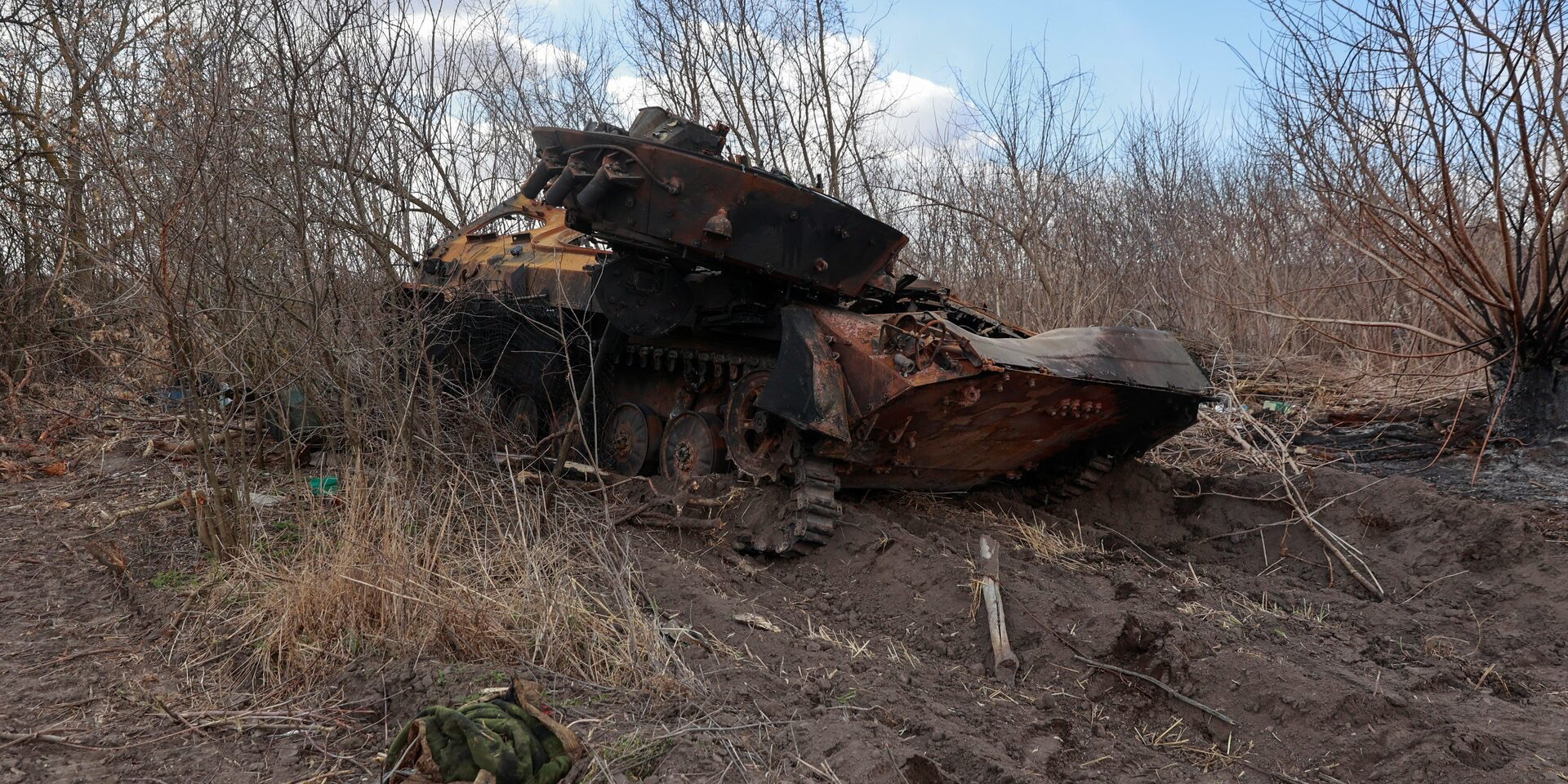 Российская армия потеряла 910 оккупантов, 32 артсистемы и более 1100 БпЛА за сутки — Генштаб ВСУ