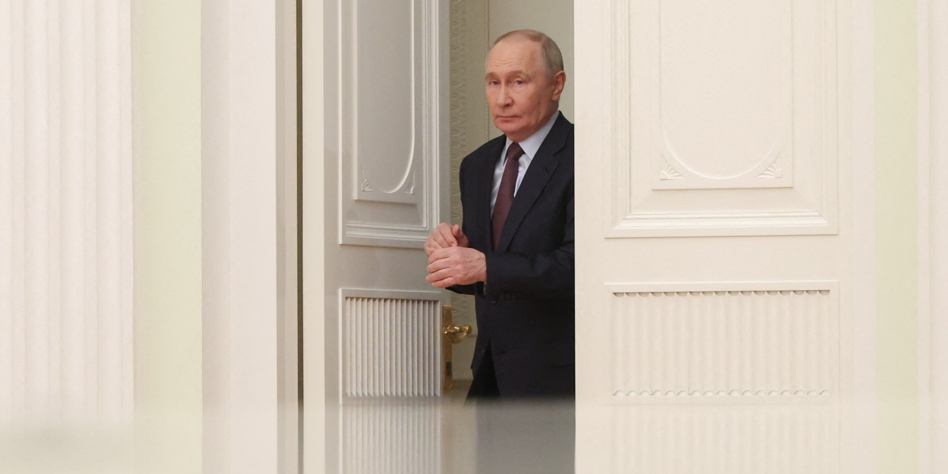 Putin justifies internet cuts in Russia amid historic plunge in trust