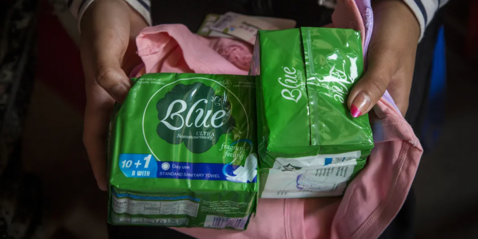 В Мьянме запретили продажу женских прокладок — в чем причина