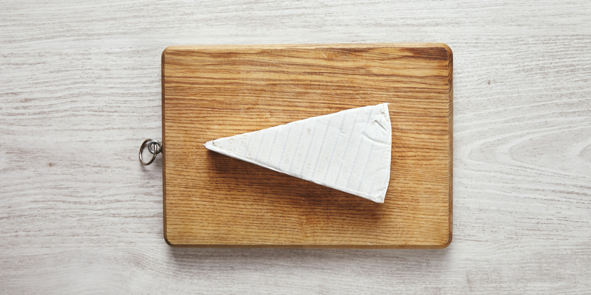 Не только часть сырной доски. Что такое сыр бри, как его есть и с чем сочетать