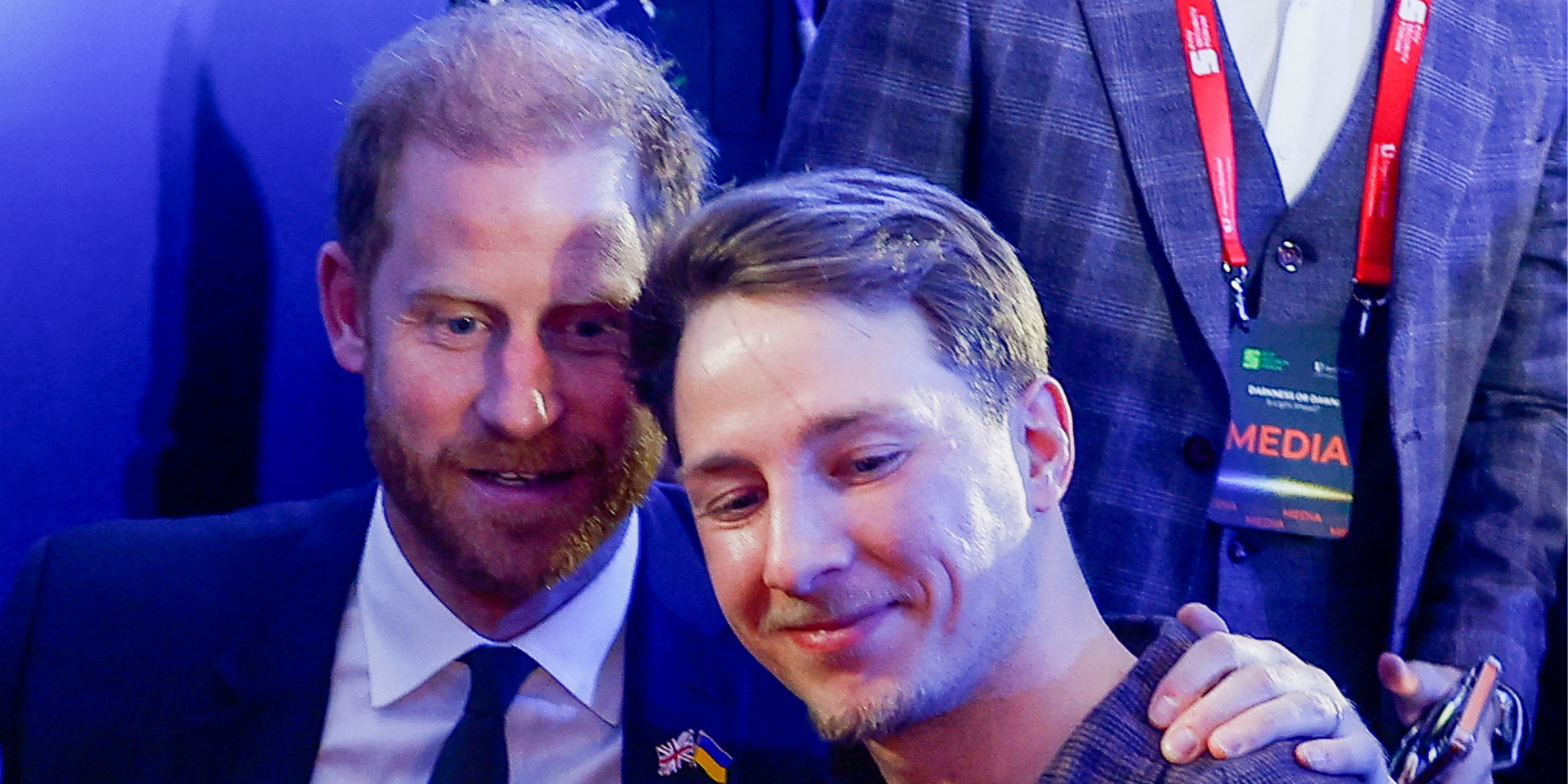 «Разница между фото — три года». Александр Терен показал архивную фотографию с принцем Гарри и рассказал о встрече в 2026 году