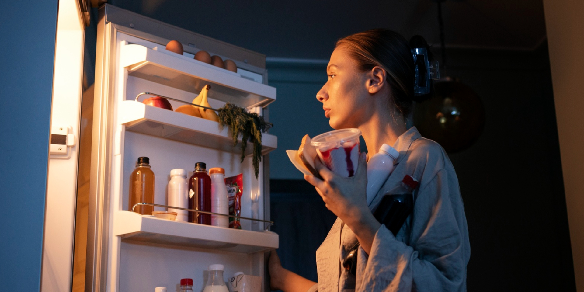 Двойной удар по кишечнику. Американские ученые предупредили об опасности поздних приемов пищи