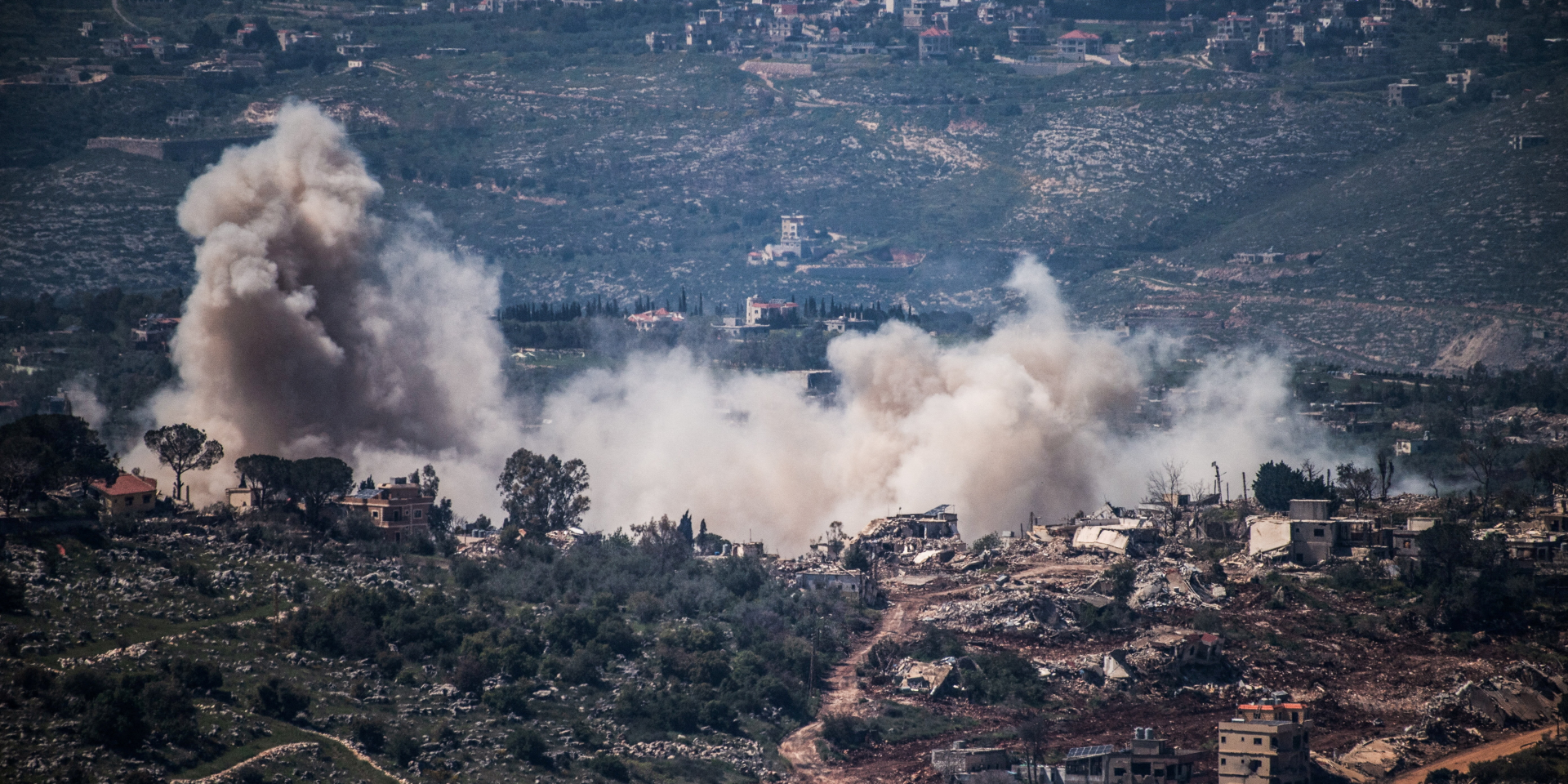 Израиль и Хезболла продолжили обмен ударами несмотря на продление перемирия, о котором объявил Трамп