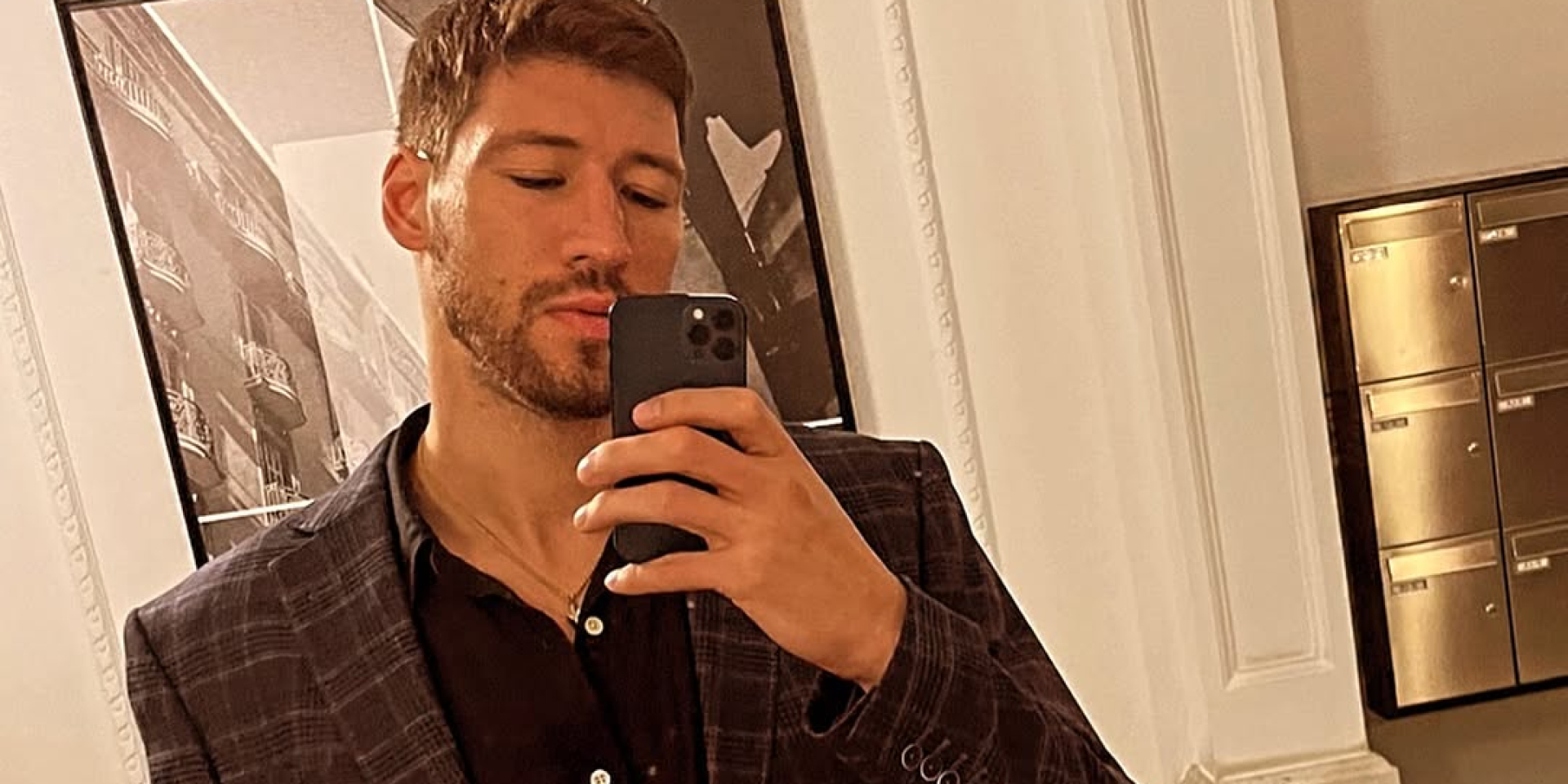 «Не могло все быть без скандала». Нового Холостяка Вячеслава Кравцова осудили за сотрудничество с российским клубом