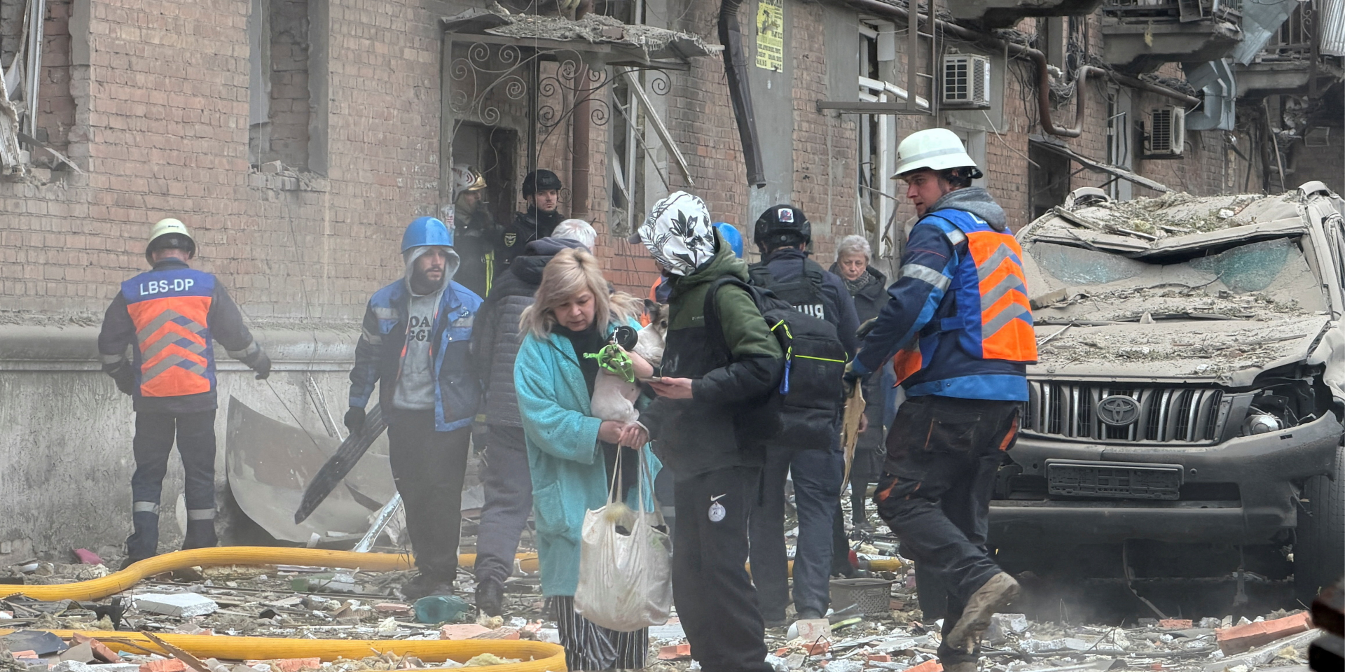 Three waves of strikes and widespread destruction: aftermath of Russia’s mass attack on Dnipro — photo report