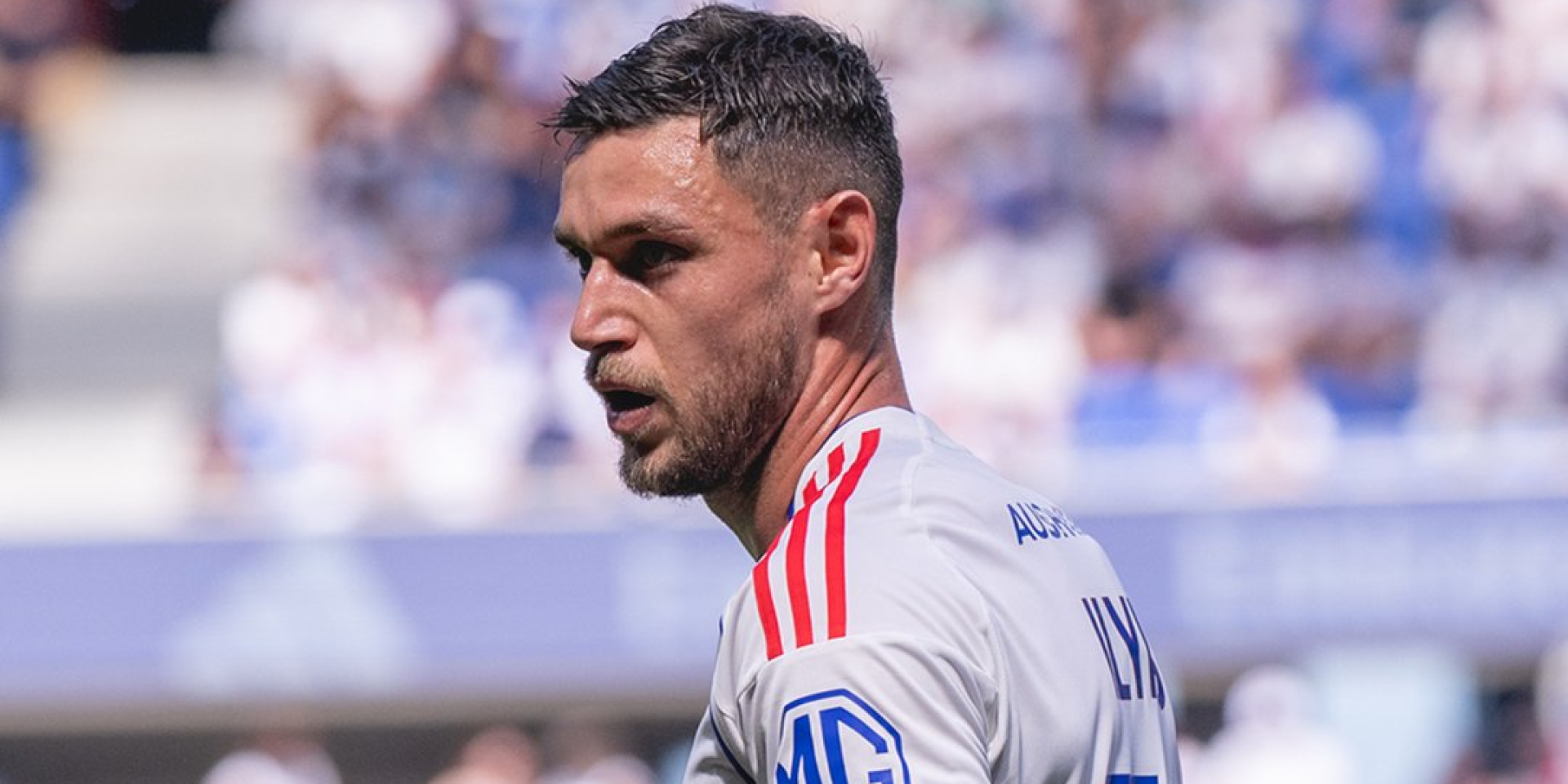 Яремчук оформил первый дубль в чемпионате Франции и принес Лиону важнейшую победу — видео