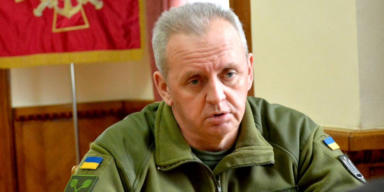 «З вікна Генштабу всього не побачиш». Ексголовком ЗСУ Муженко пояснив, що змушує військових прикрашати правду про фронт