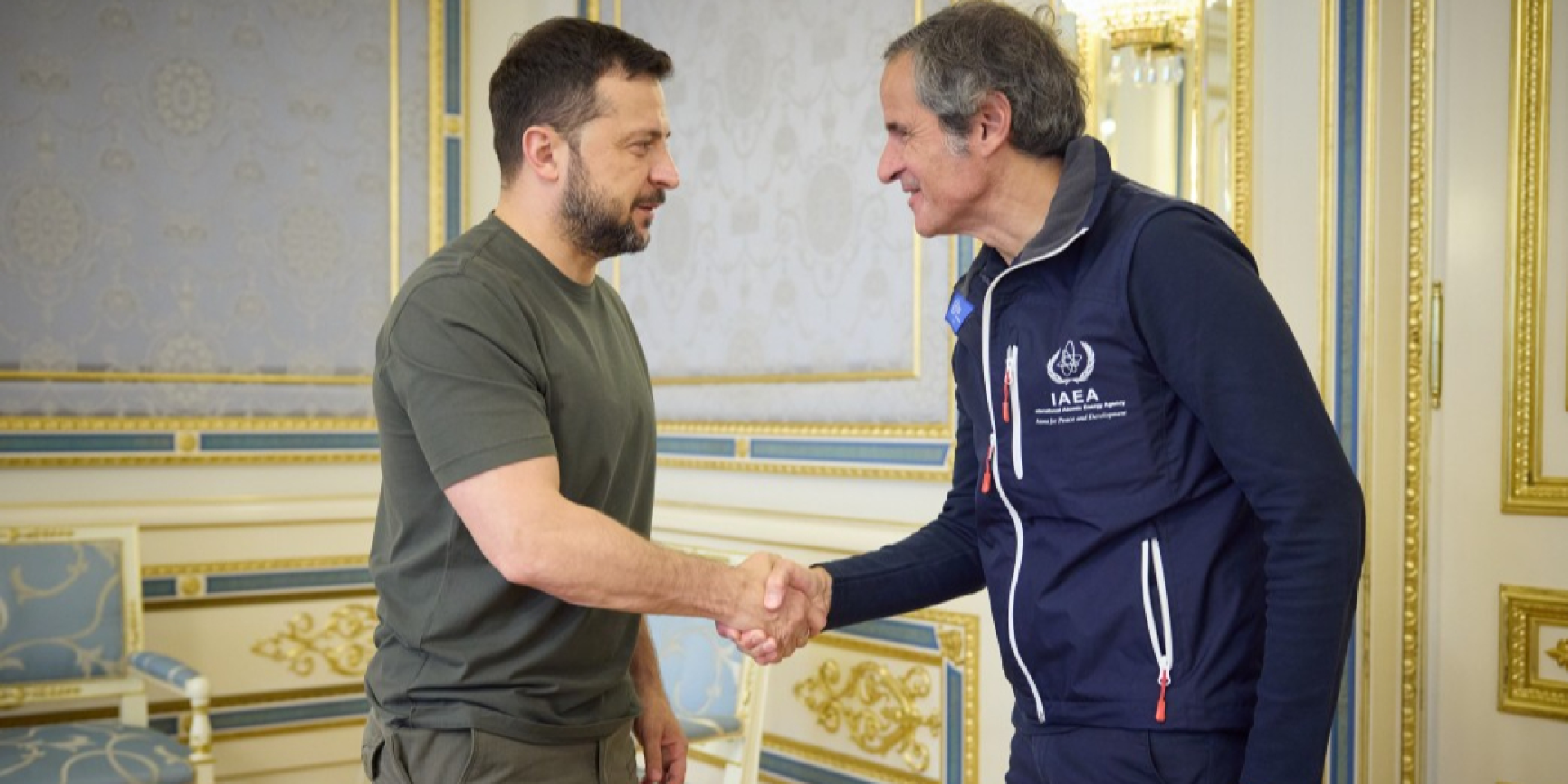 Зеленский анонсировал встречу с Гросси для обсуждения деоккупации ЗАЭС