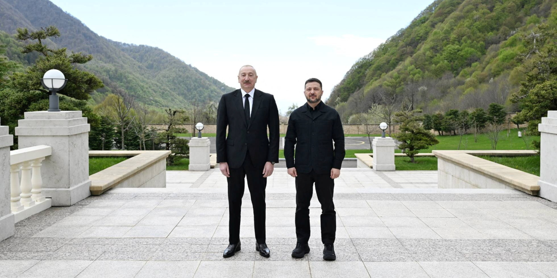 «Московское проклятие снято». Почему встреча Зеленского с Алиевым стала прорывом и очень напрягла РФ — интервью с Даниловым