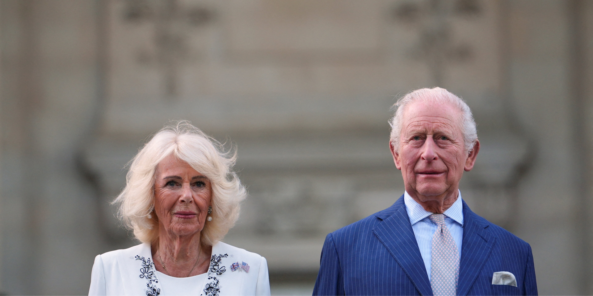 «Быстро убрали». Короля Чарльза едва не встретили в США с флагом Австралии, вместо британского