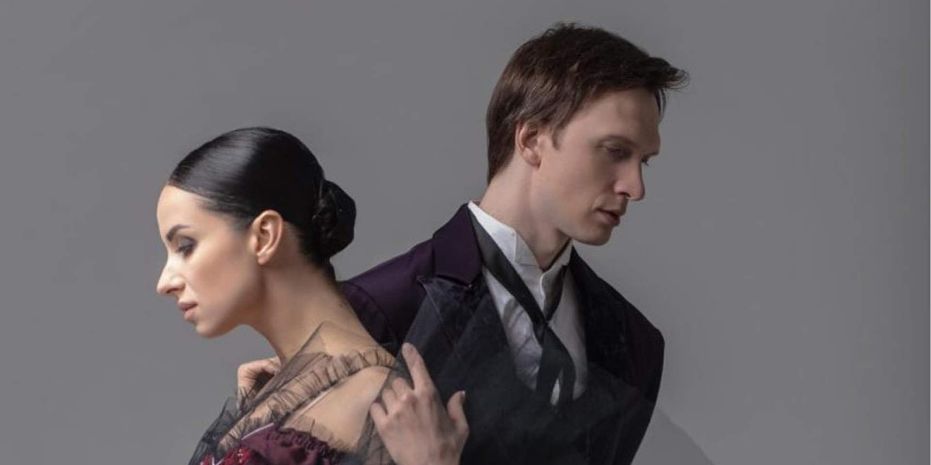 После участия в Лебедином озере. Национальная опера официально прекратила контракт с артистами балета Натальей Мацак и Сергеем Кривоконем