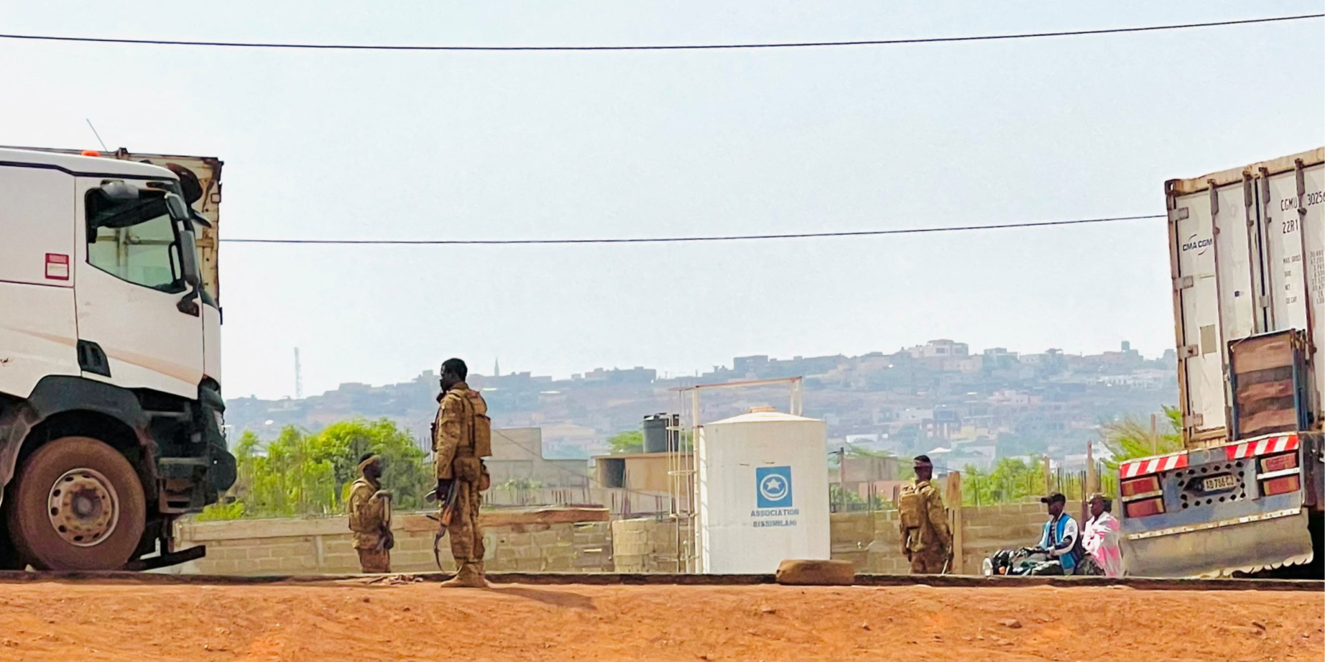 «РФ интересно золото и другие ископаемые». Российские наемники из Африканского корпуса бегут от боев — разговор с Иссой Диалло о конфликте в Мали