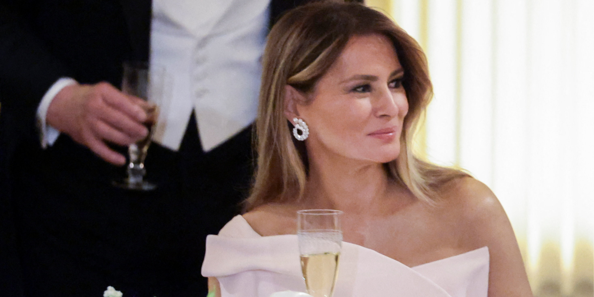 Меланія Трамп обрала сукню від Dior для бенкету в Білому домі (Фото: REUTERS/Evelyn Hockstein)