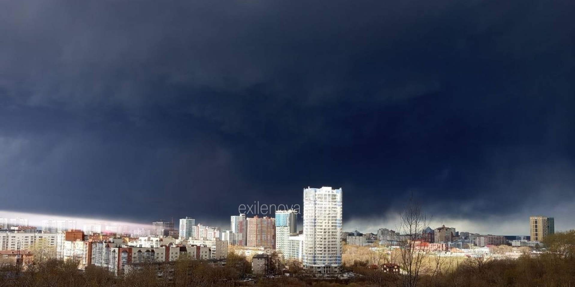 Black smoke and carcinogens blanket Perm after oil facility attack - video