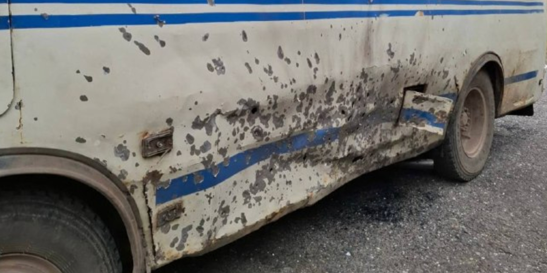 РФ атаковала гражданский автобус в Сумской области (Фото: Сумская ОВА)