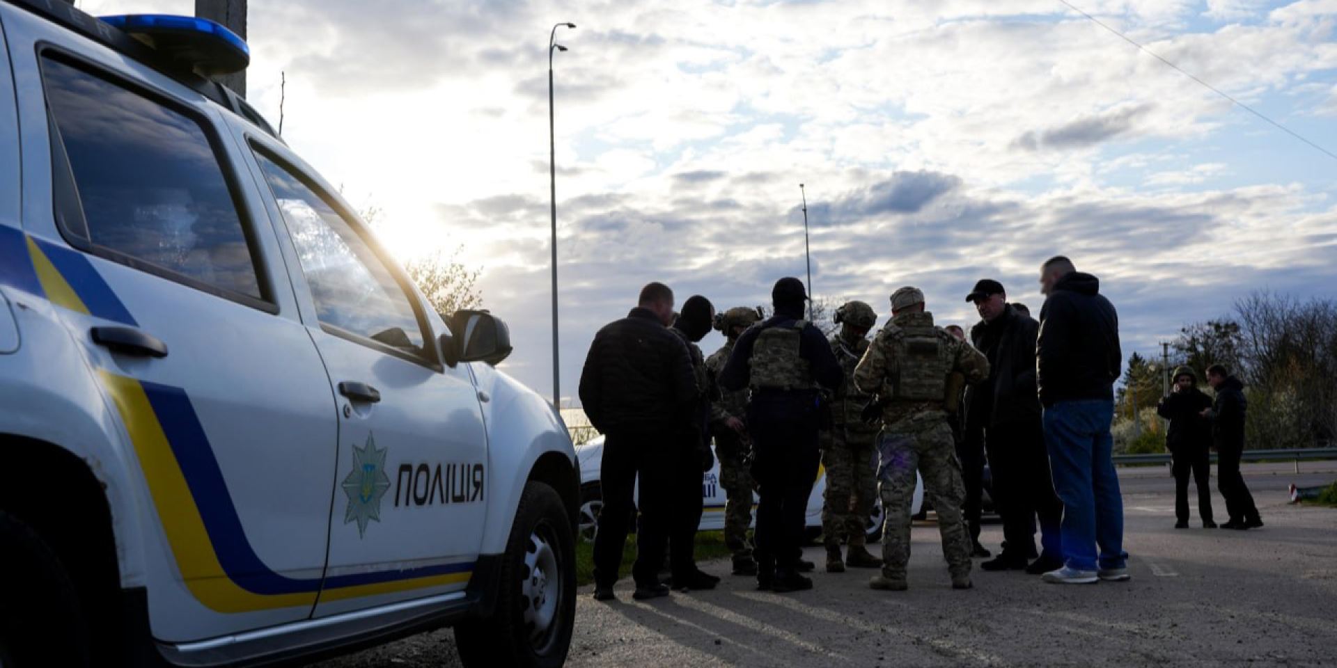 Driver opens fire at another car in Kyiv, police searching for suspect