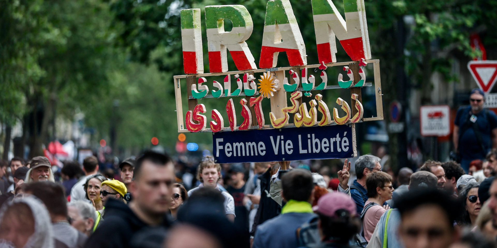Iran drops blockade demand in bid to restart high-stakes U.S. talks