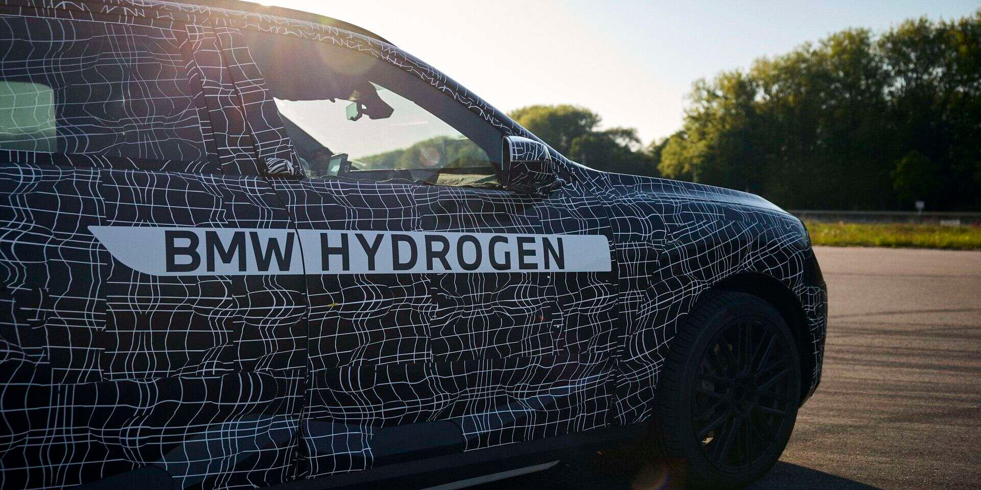 Прототип BMW iX5 Hydrogen (Фото: BMW)