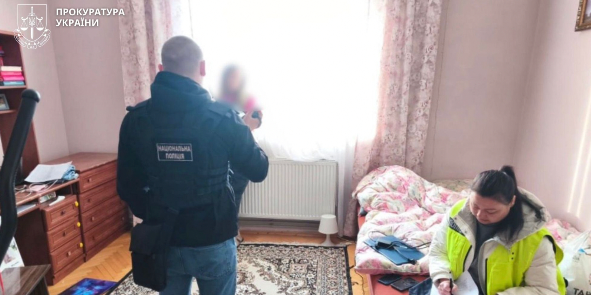 В Ивано-Франковске таксистка подрабатывала сутенершей — прокуратура
