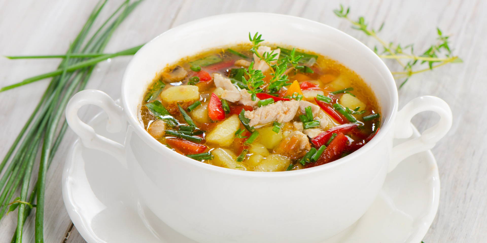 Портит вкус. Какую специю никогда не стоит добавлять в супы