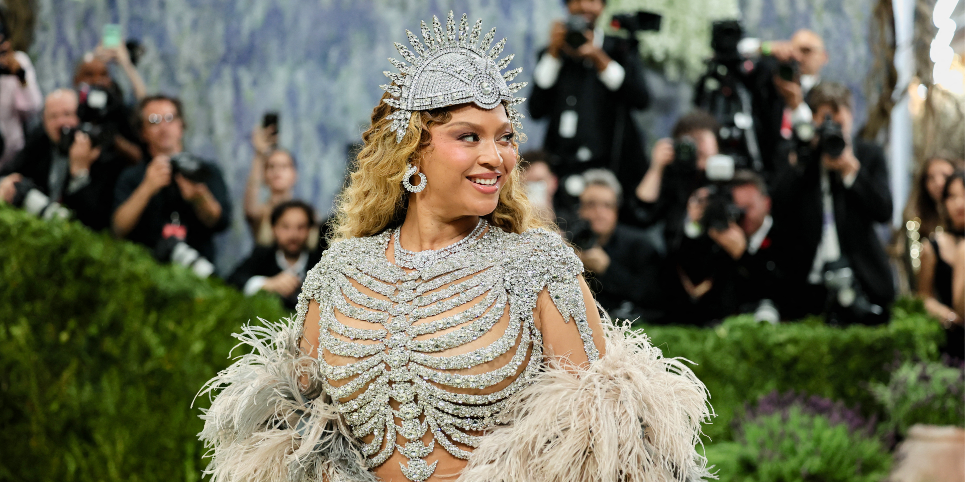 Бейонсе на Met Gala 2026 (Фото: REUTERS/Daniel Cole)