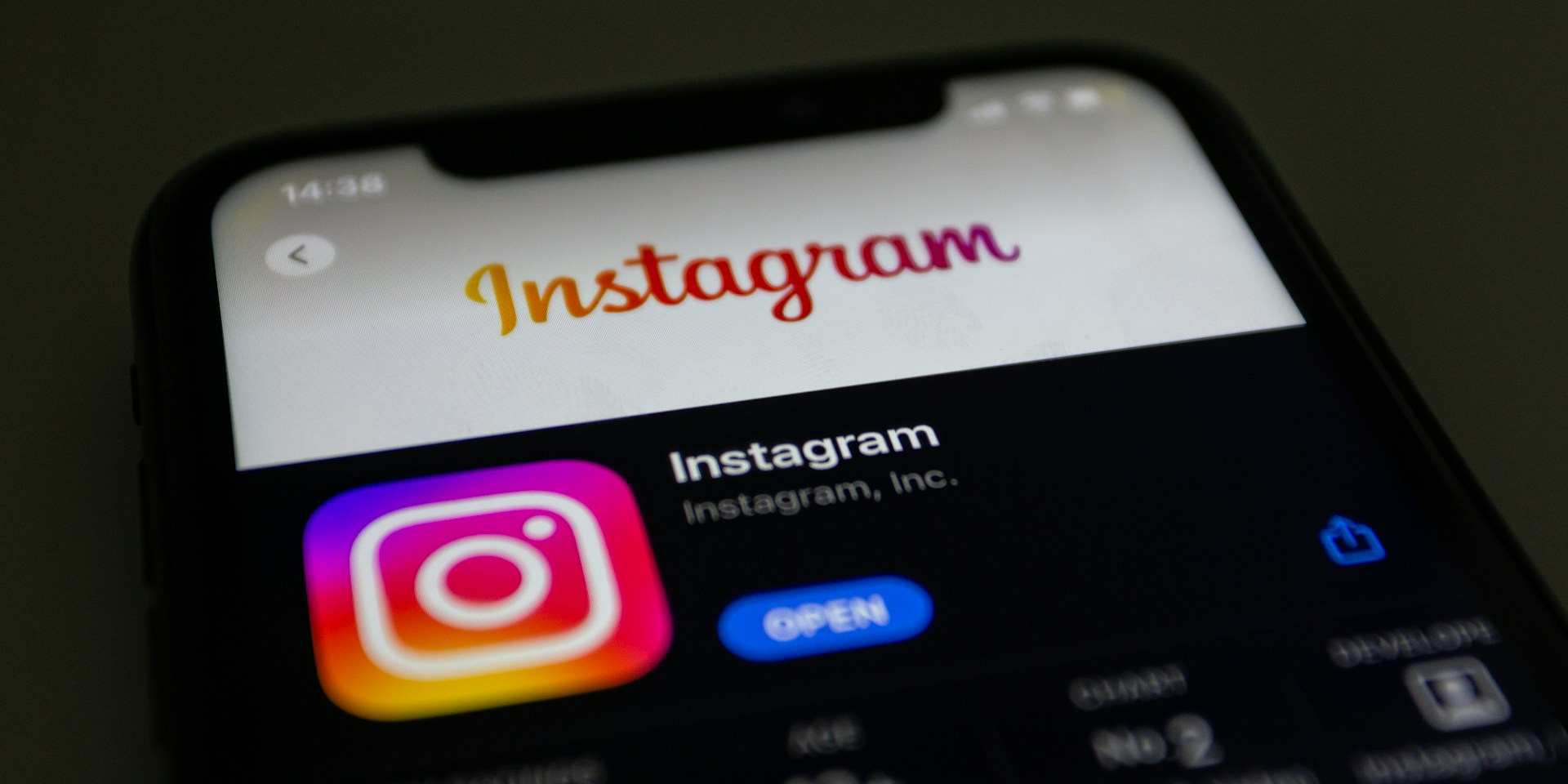 Анализ роста и костей. Meta будет распознавать детей в Instagram и Facebook с помощью ИИ — причина