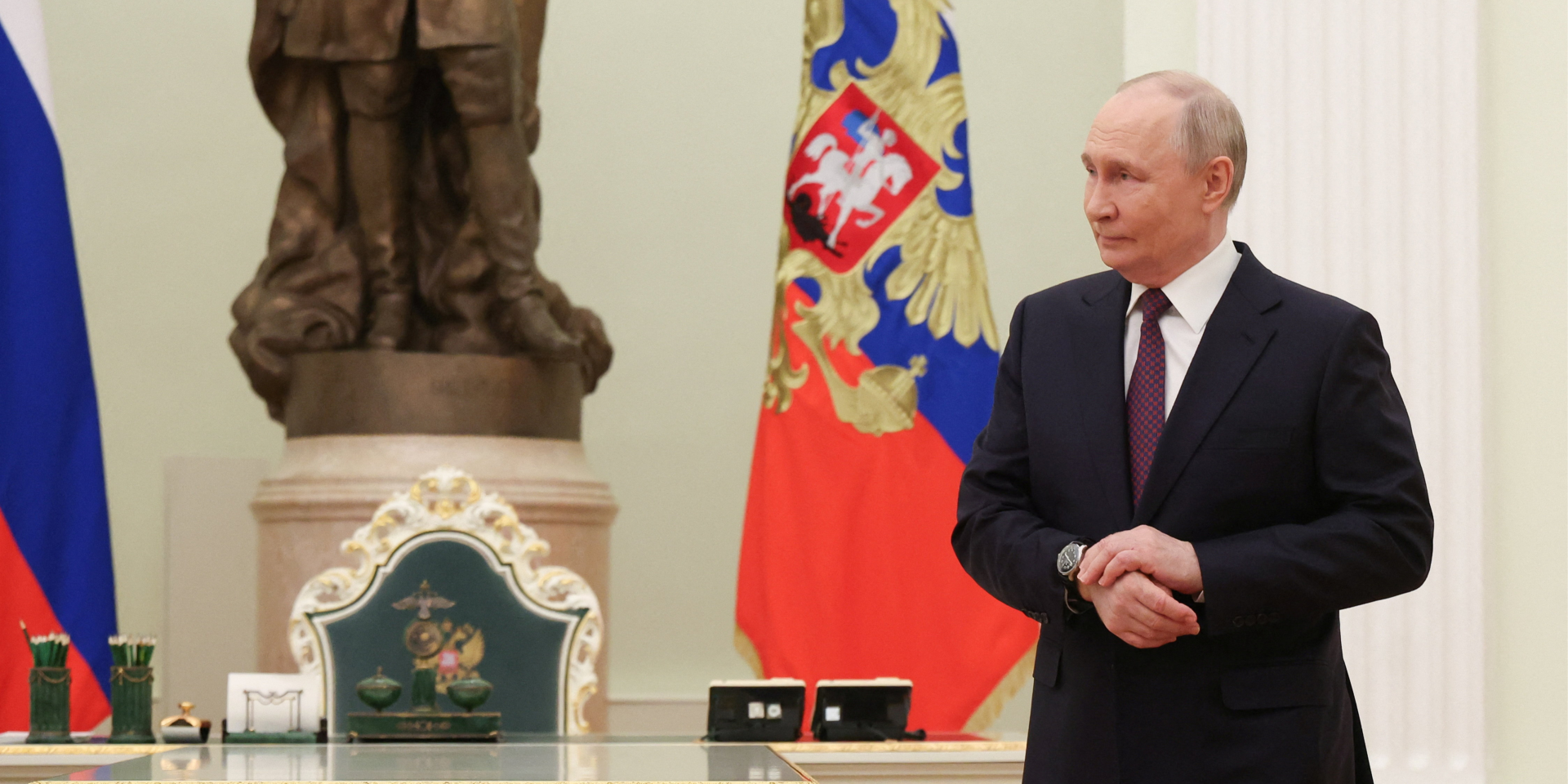 «Путин бредит заговорами». Все подозревают Шойгу в подготовке переворота в РФ: какие проблемы в окружении царя — разговор с Романом Бессмертным