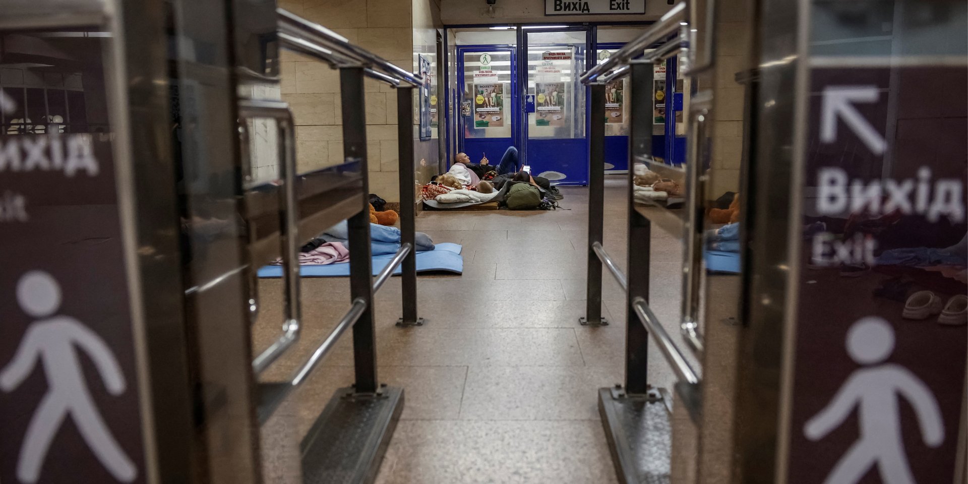 Полиция Киева не подтвердила информацию о взрыве на станции метро Зверинецкая