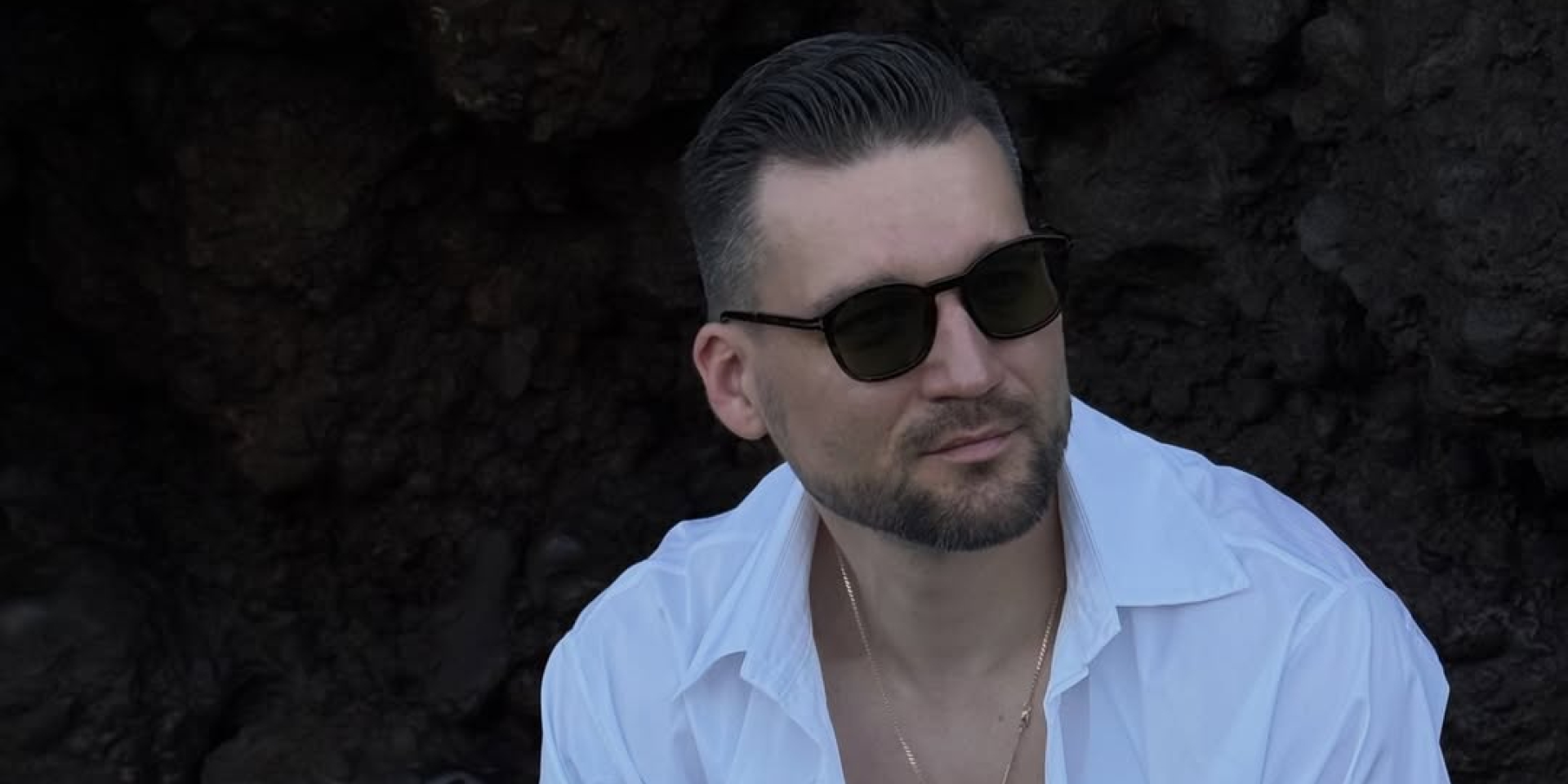 «Абсолютно законно». Избранник Наталки Денисенко объяснил, как выехал за границу праздновать день рождения на Тенерифе