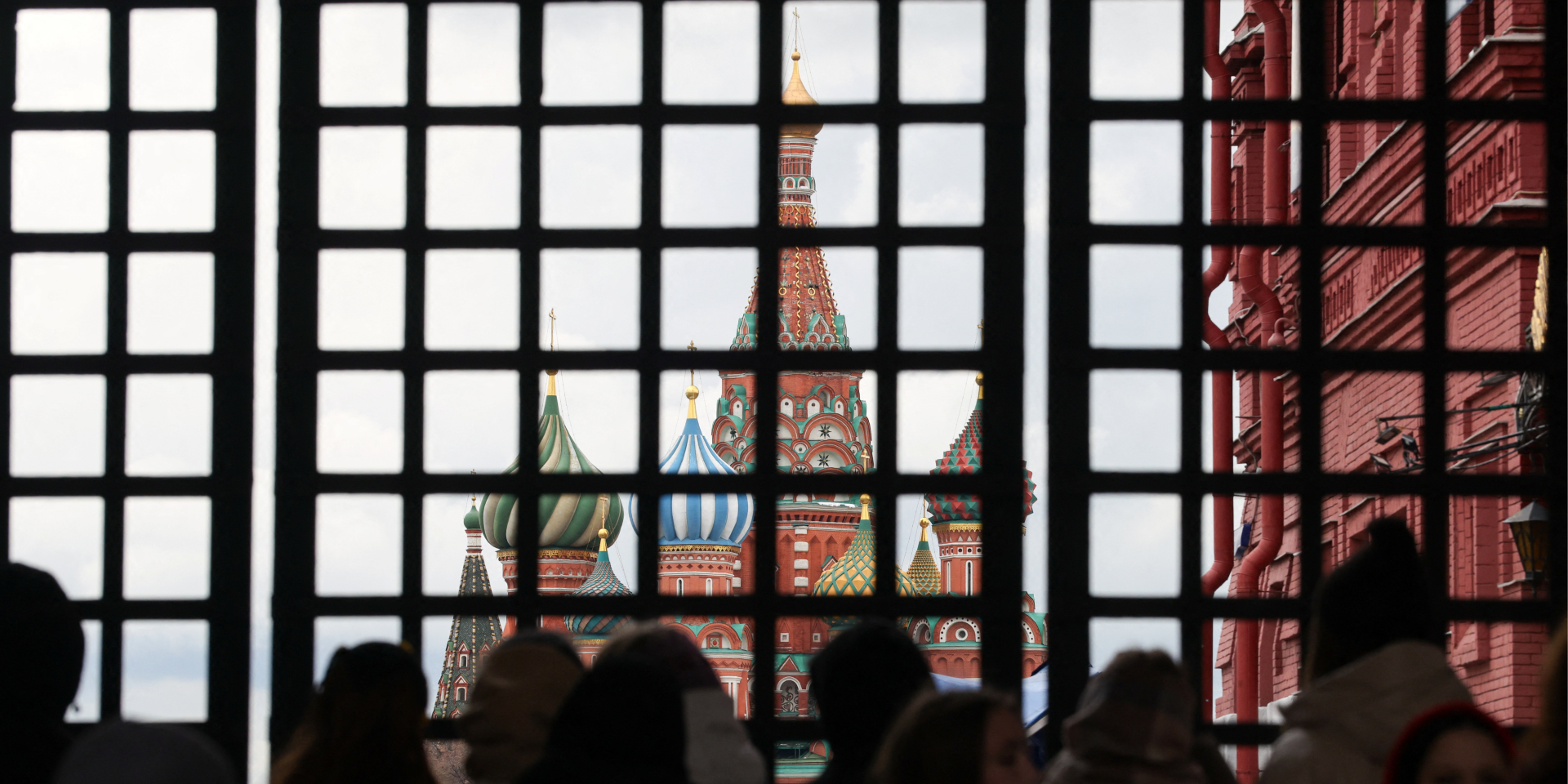 «Надо уметь вовремя остановиться». Кремль начал готовиться к тому, как «продать» россиянам мирное соглашение с Украиной — СМИ