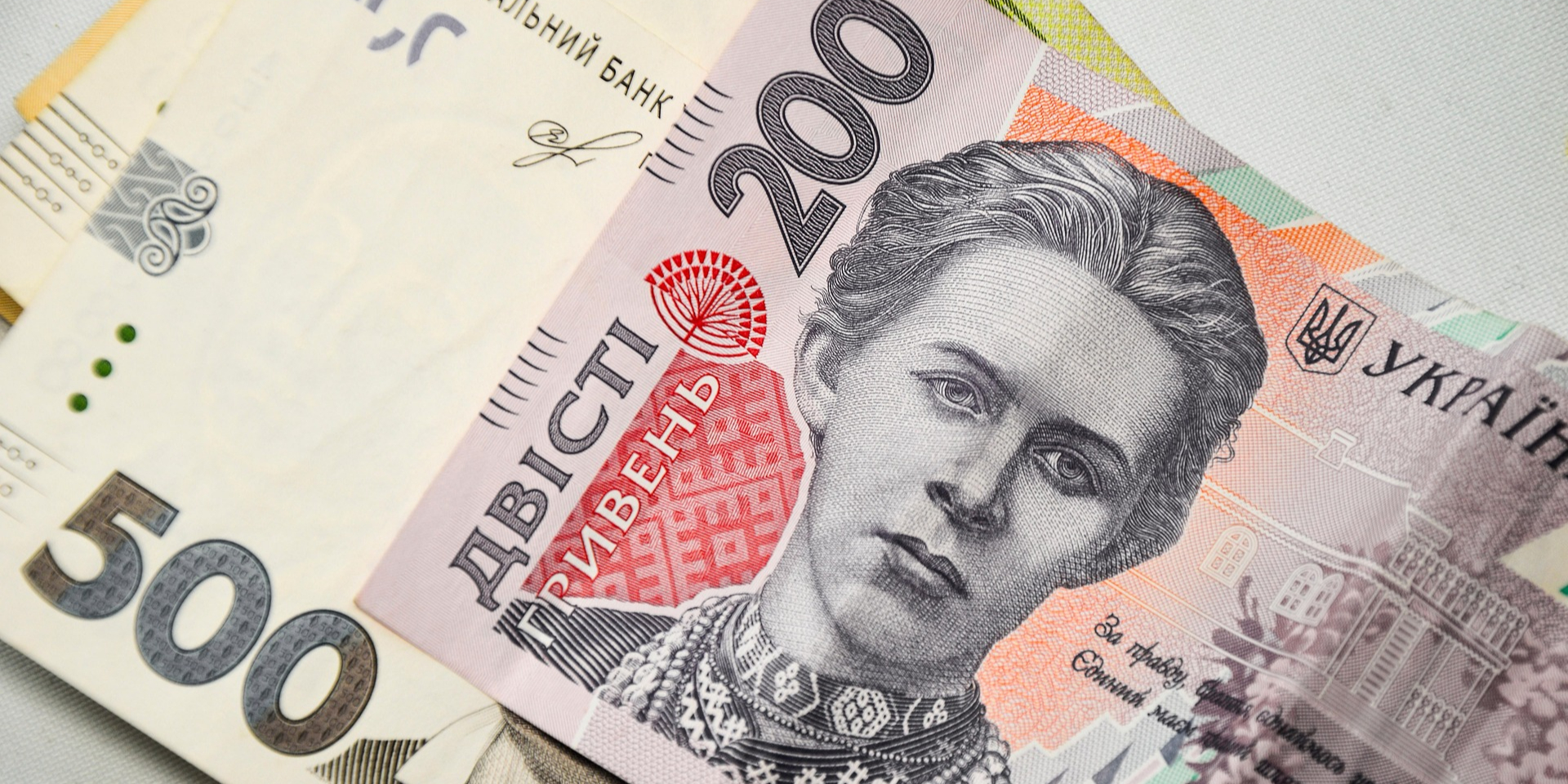 На Закарпатье начальница почтового отделения проиграла в казино 170 тысяч гривен чужих пенсий