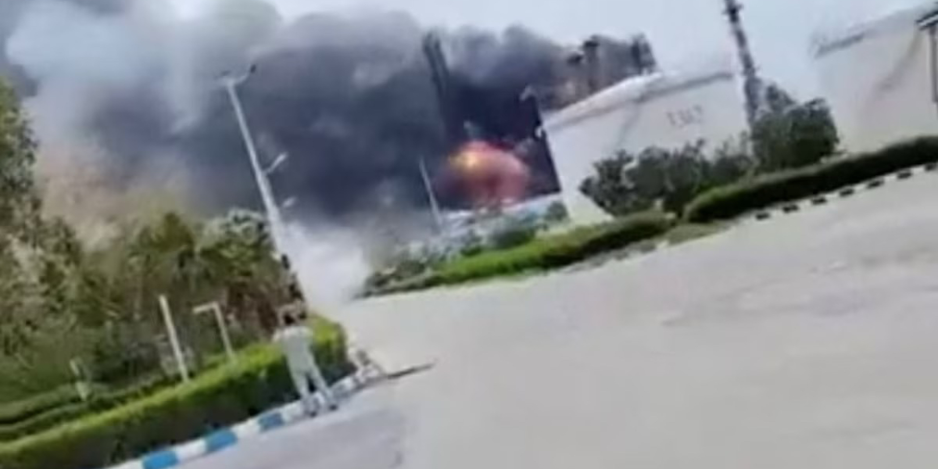 ОАЭ тайно наносят удары по Ирану: атаковали нефтеперерабатывающий завод на острове Лавань — WSJ