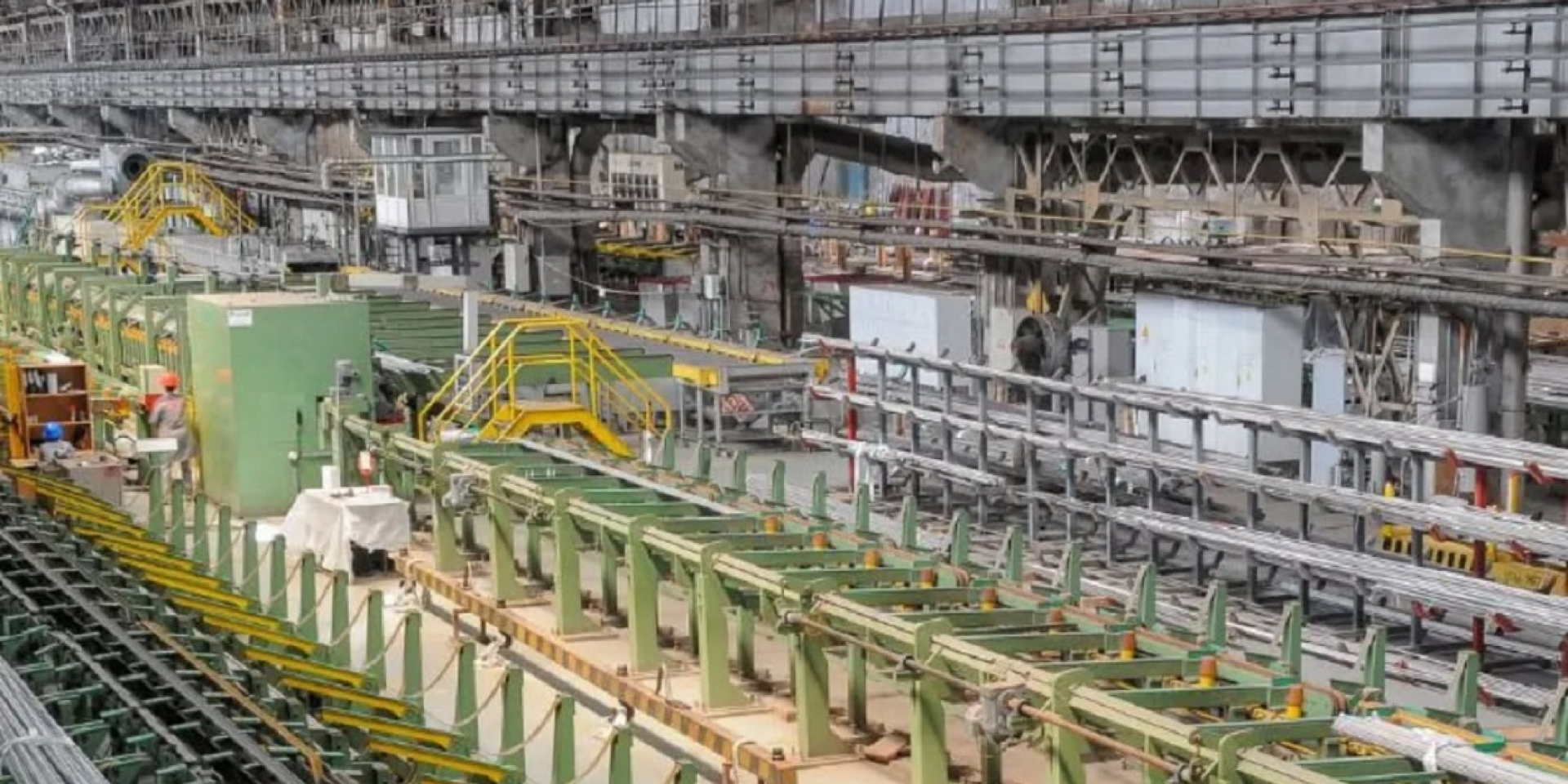 Ukrainian pipe giant near frontline boosted output in first quarter