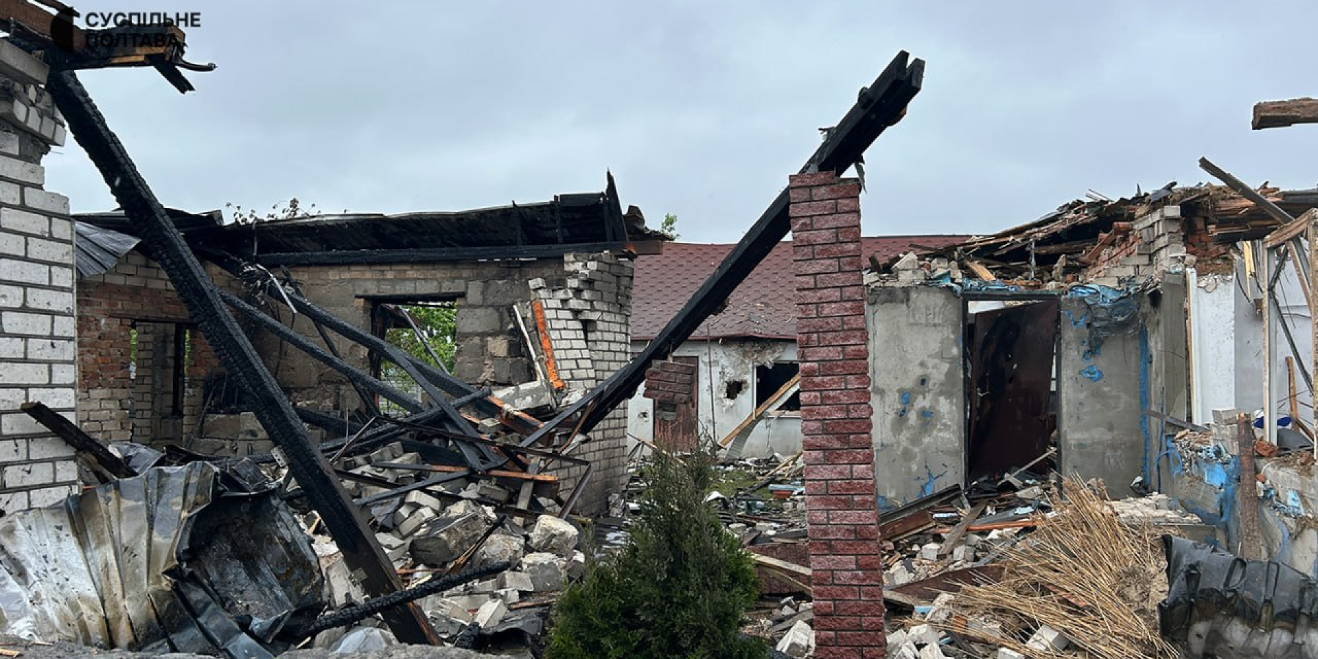Russian forces launch combined attack on Kremenchuk, thousands left without gas