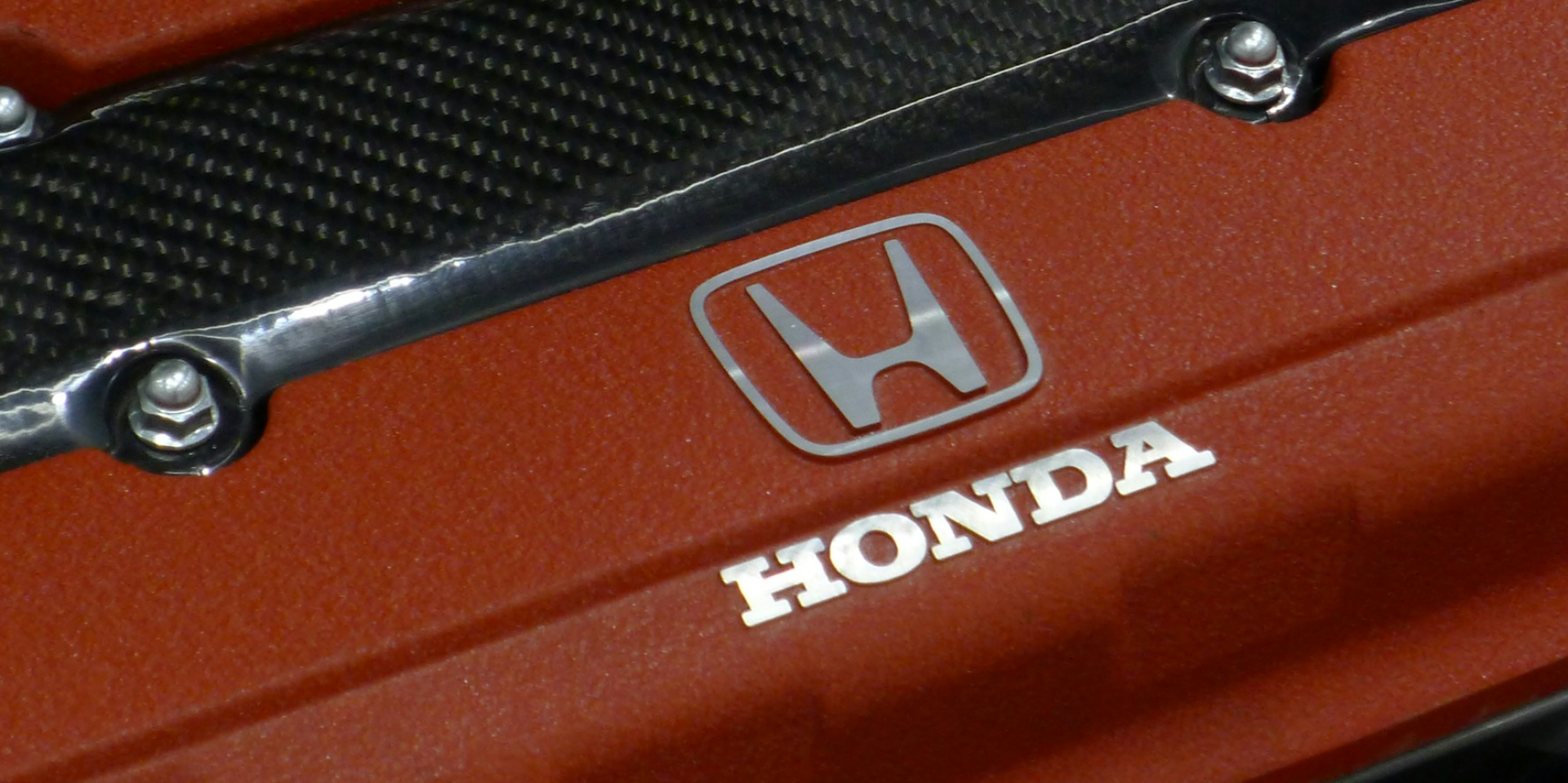 Планы меняются. Honda отказалась от полной электрификации своих автомобилей — причина