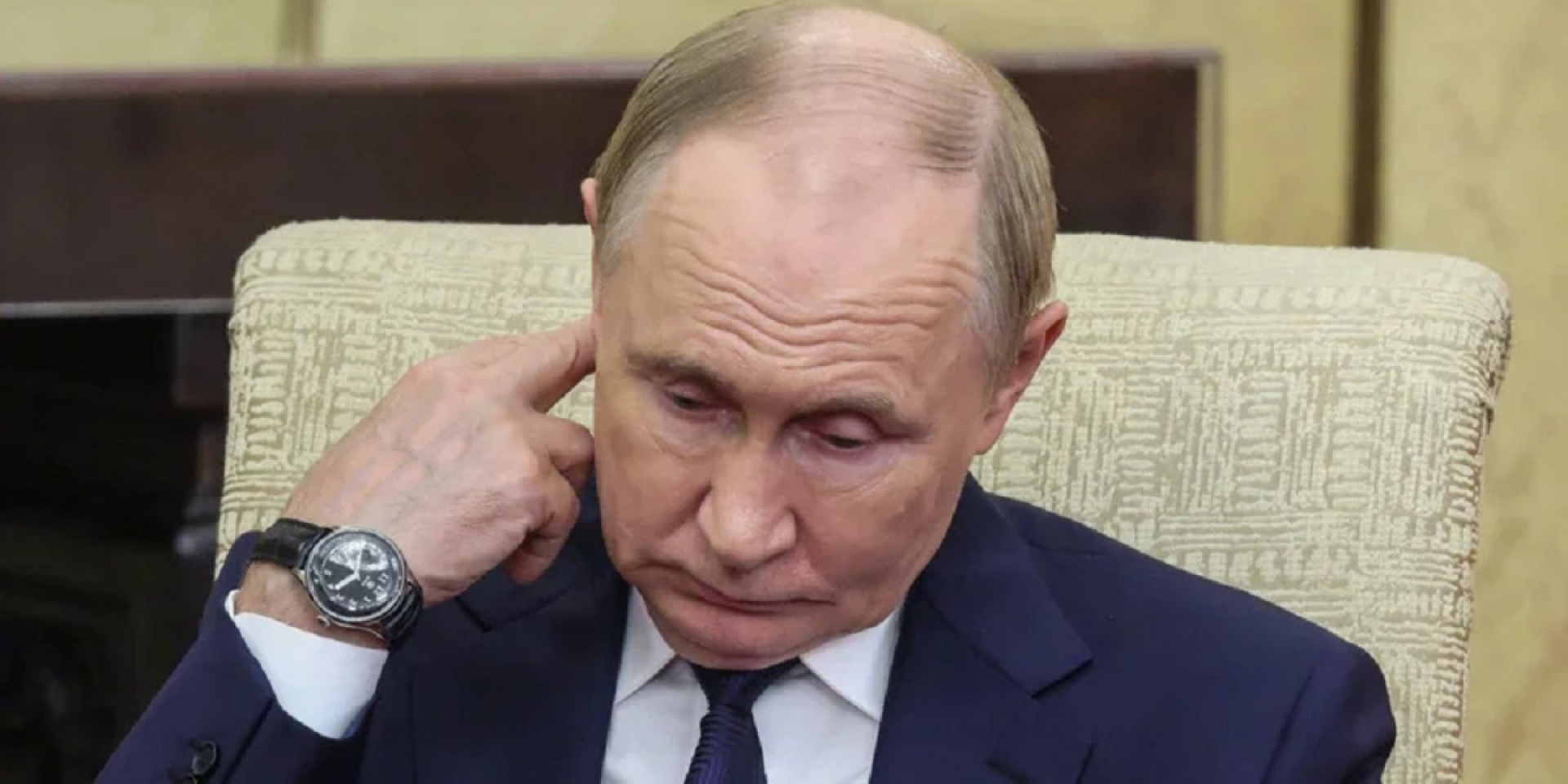 Russia’s war economy slides into stagflation as costs and deficits mount