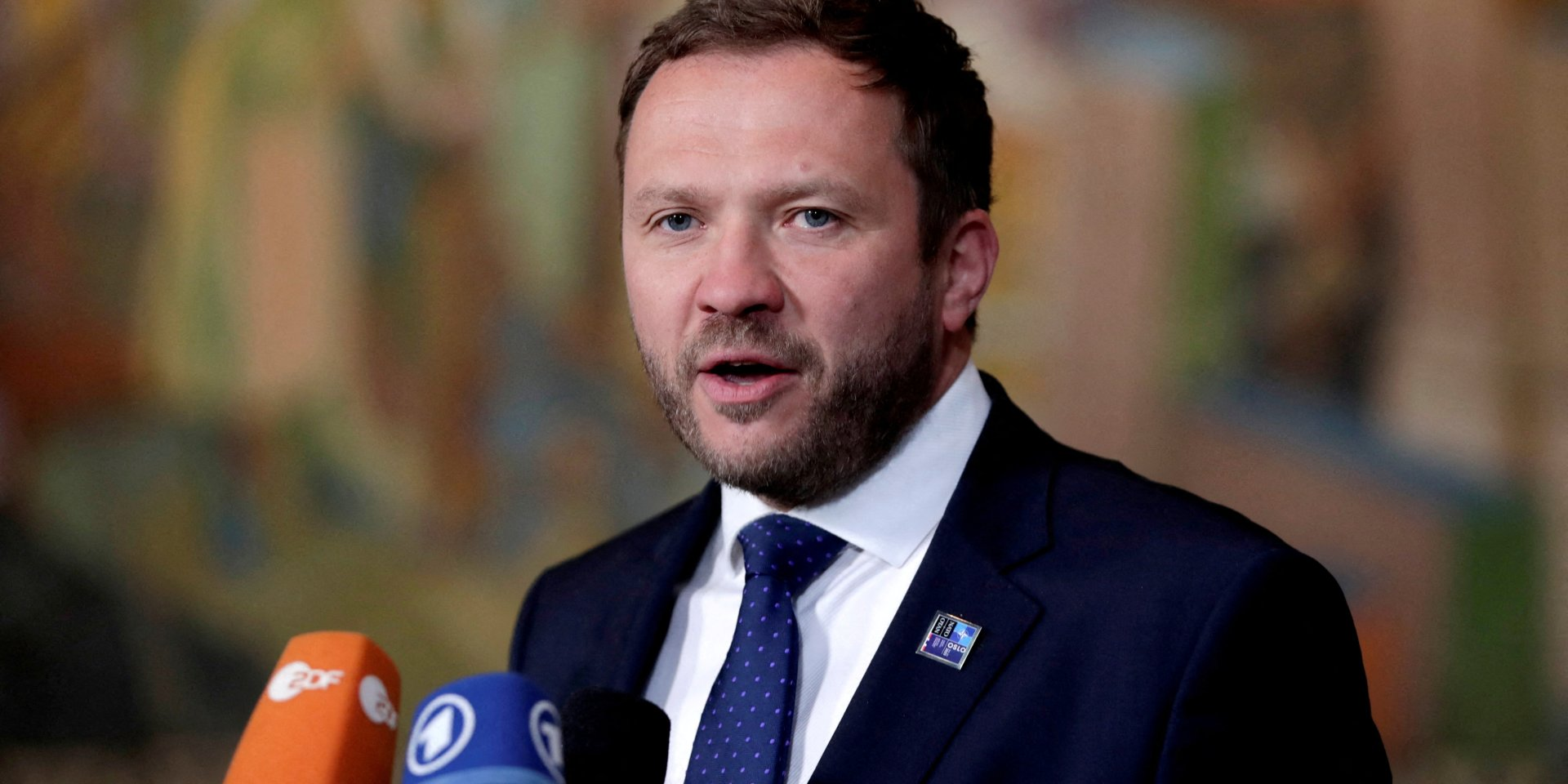 Estonia urges Europe to pressure weakened Russia, not offer talks