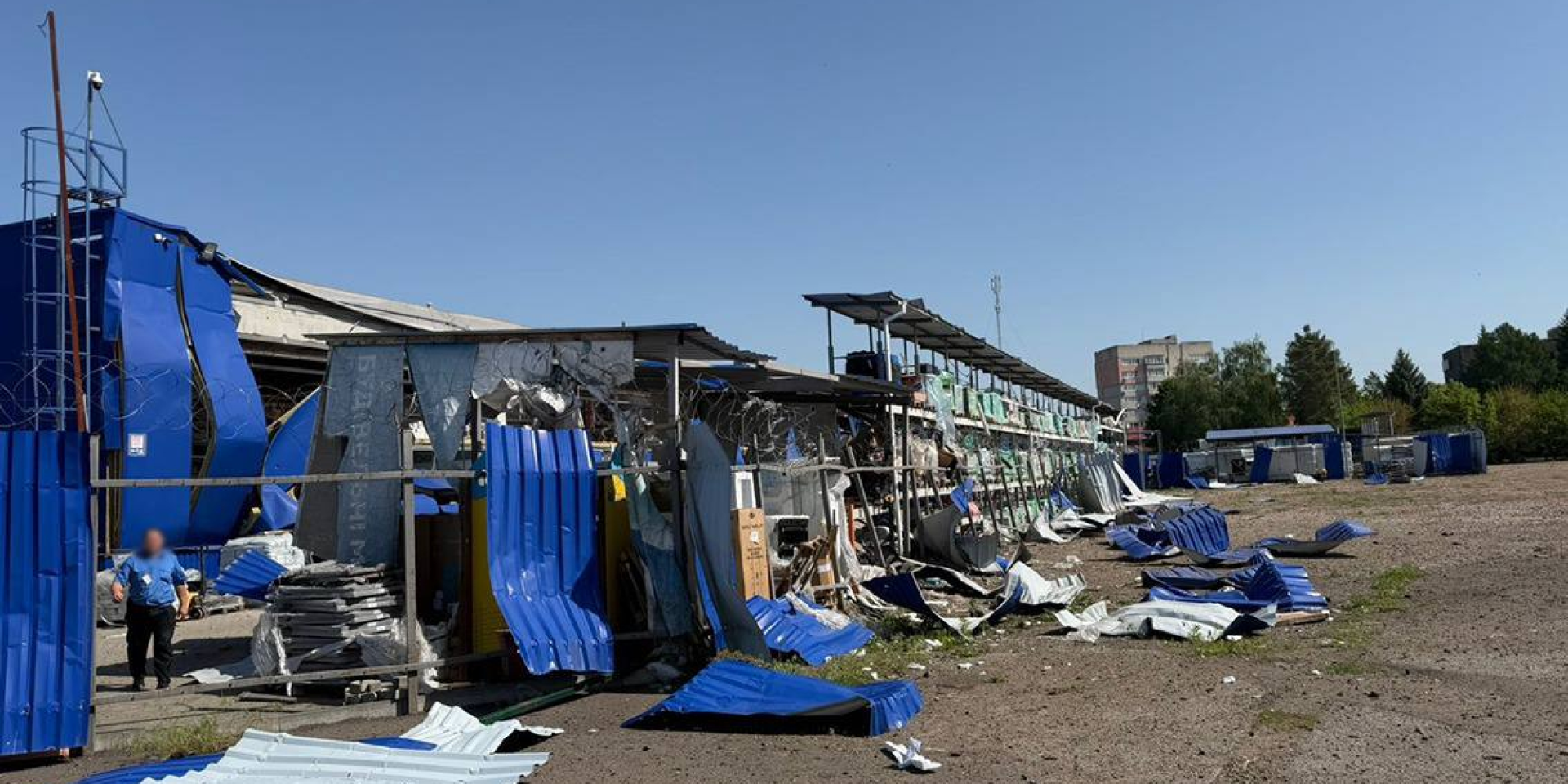 Россия ударила баллистикой по центру Прилук, двое погибших и много раненых, повреждены Эпицентр и предприятие — главное
