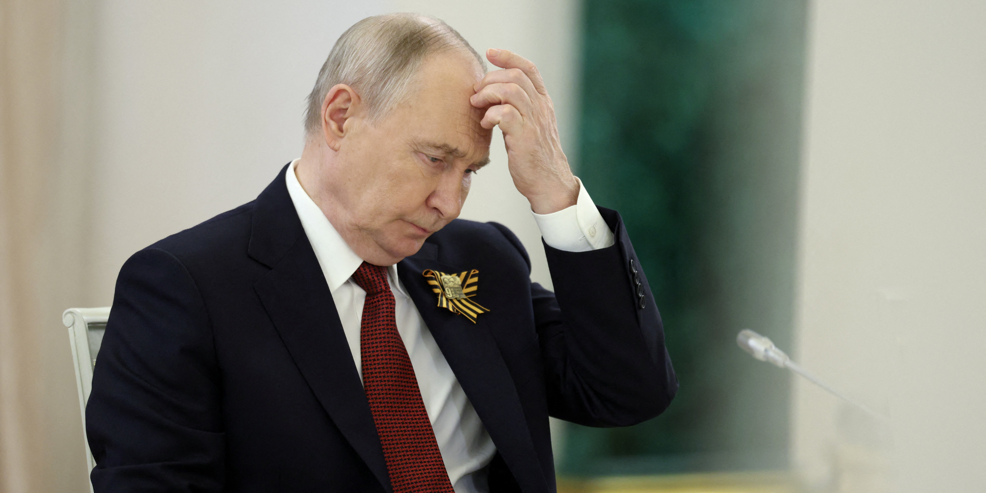 «Общая депрессия». Российские элиты признают кризис во власти, и что будущего у путинской системы нет — СМИ