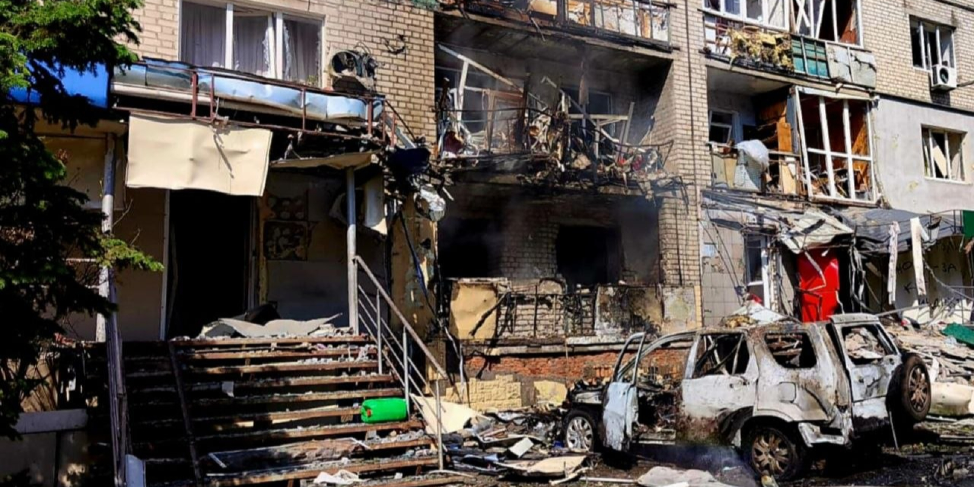 Russian forces strike Pavlohrad, Nikopol and Kryvyi Rih areas
